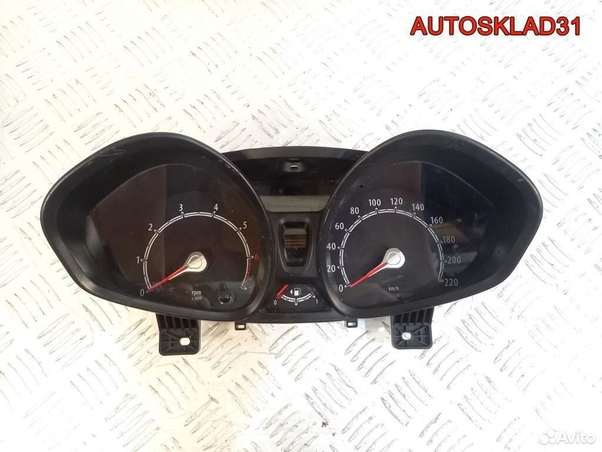 Панель приборов Ford Fiesta MK6 18a6t10849ag, 5200 рублей, Дубовое