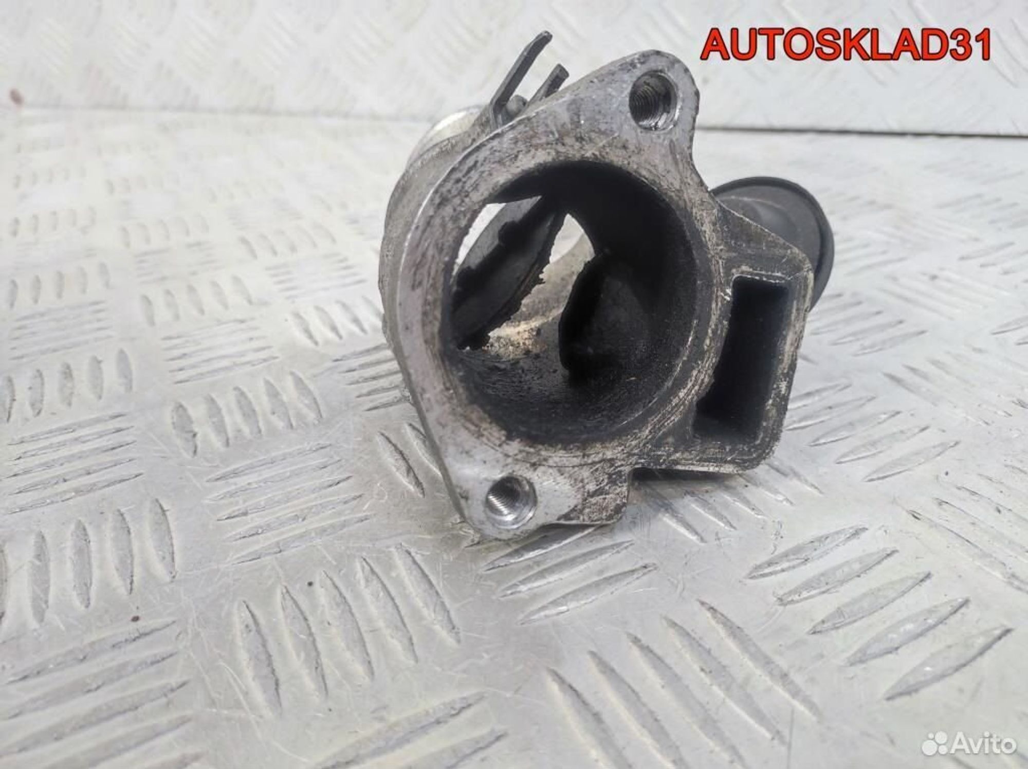 Заслонка дроссельная Audi A4 B6 2.5 TDI 8E0145950C, 1800 рублей, Дубовое