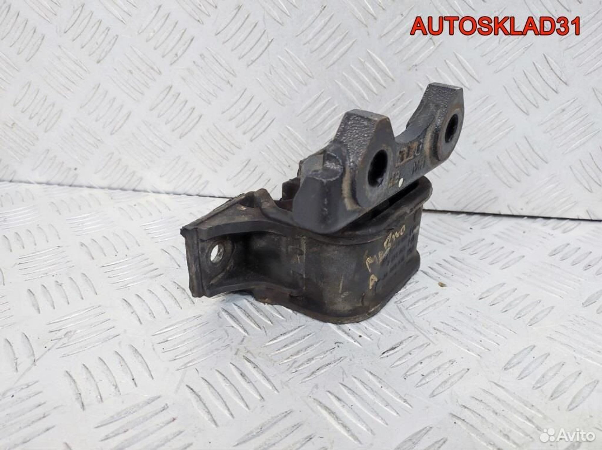 Опора двигателя Opel Meriva 1.6 24467436 Бензин, 1100 рублей, Дубовое