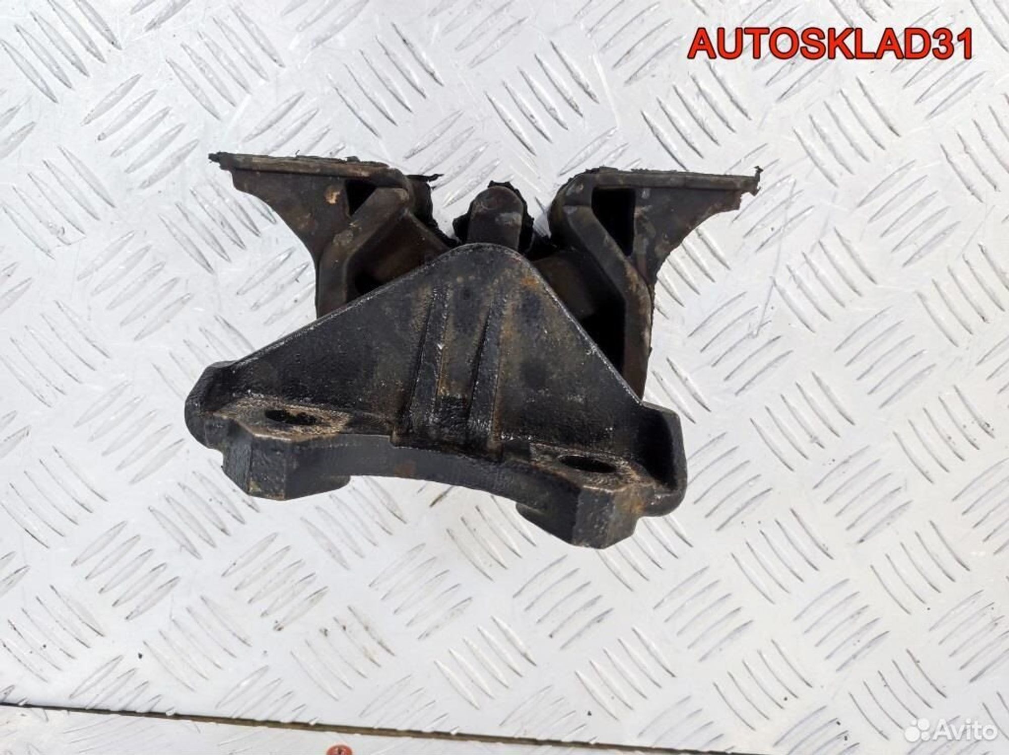 Опора двигателя Opel Meriva 1.6 24467436 Бензин, 1100 рублей, Дубовое