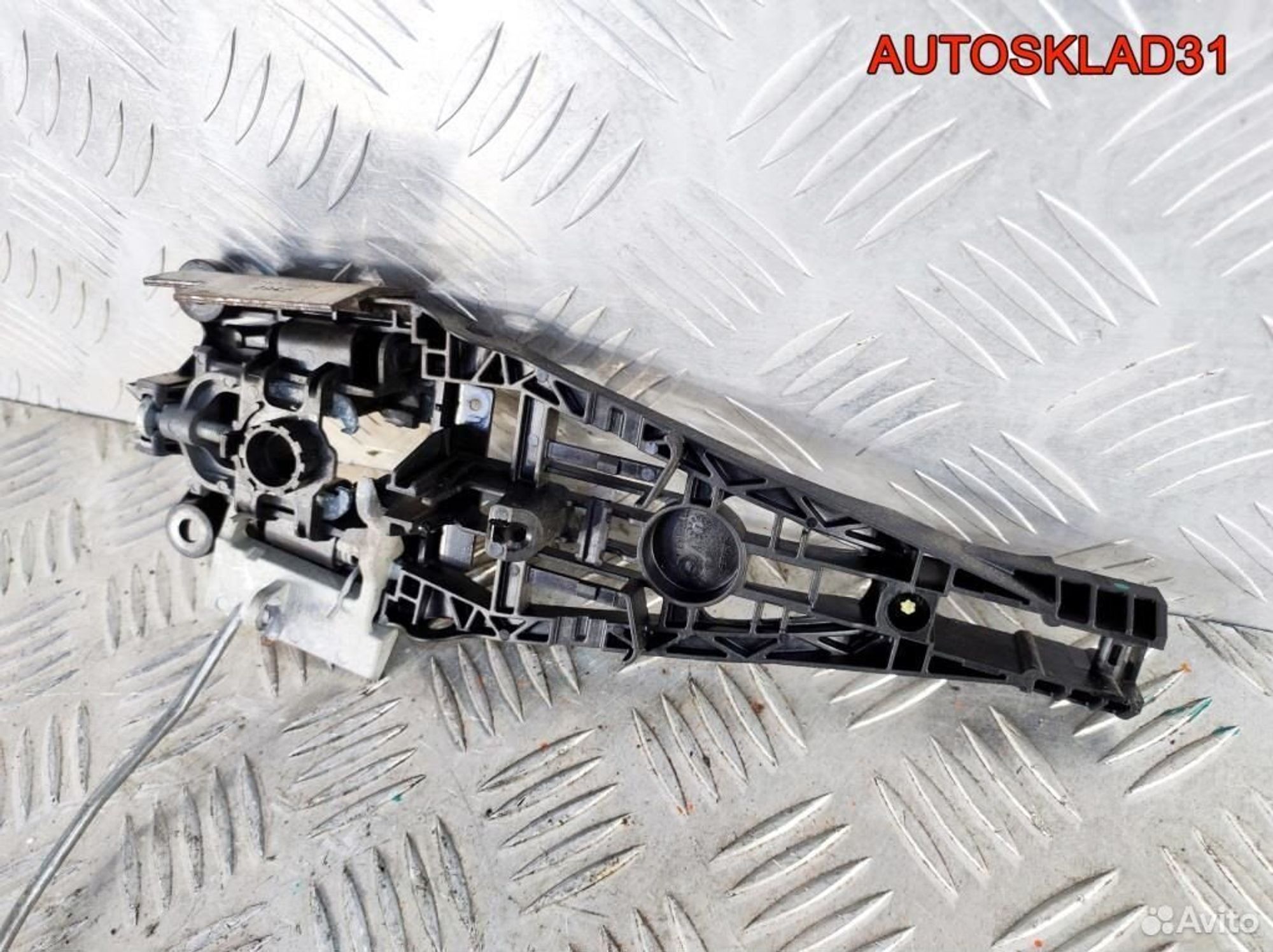 Кронштейн ручки двери правой Opel Astra J 138174, 1700 рублей, Дубовое
