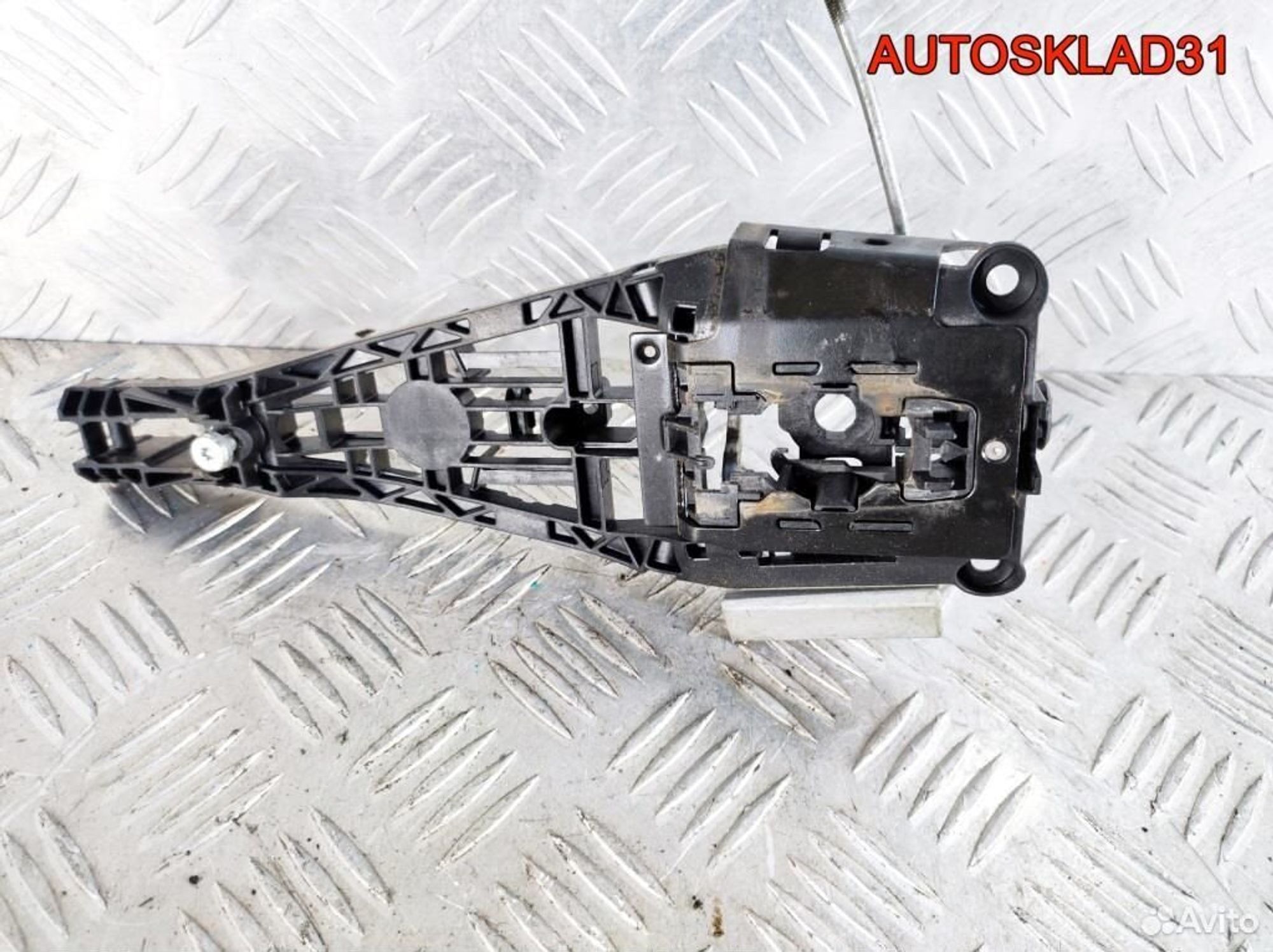 Кронштейн ручки двери правой Opel Astra J 138174, 1700 рублей, Дубовое