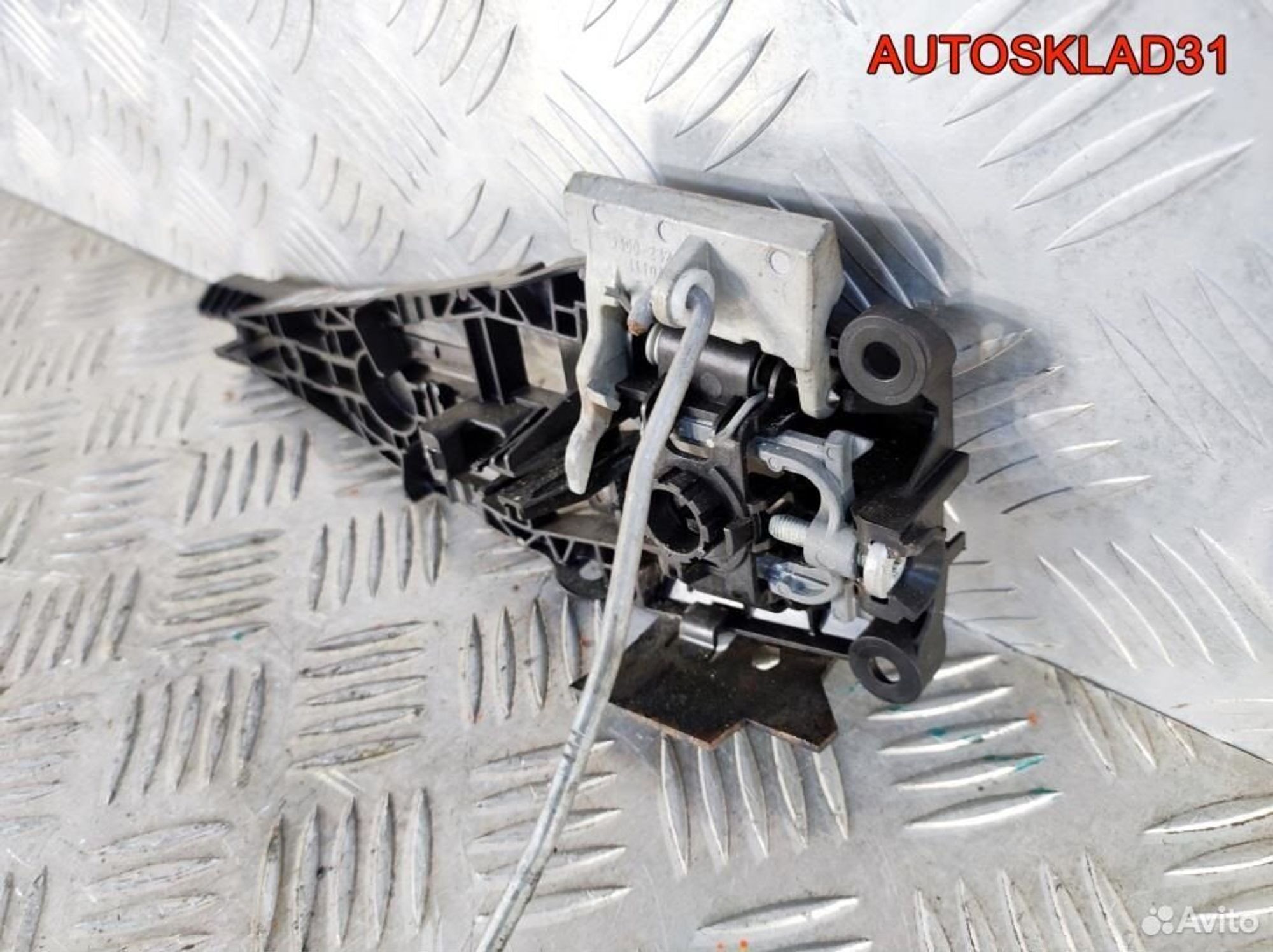 Кронштейн ручки двери правой Opel Astra J 138174, 1700 рублей, Дубовое