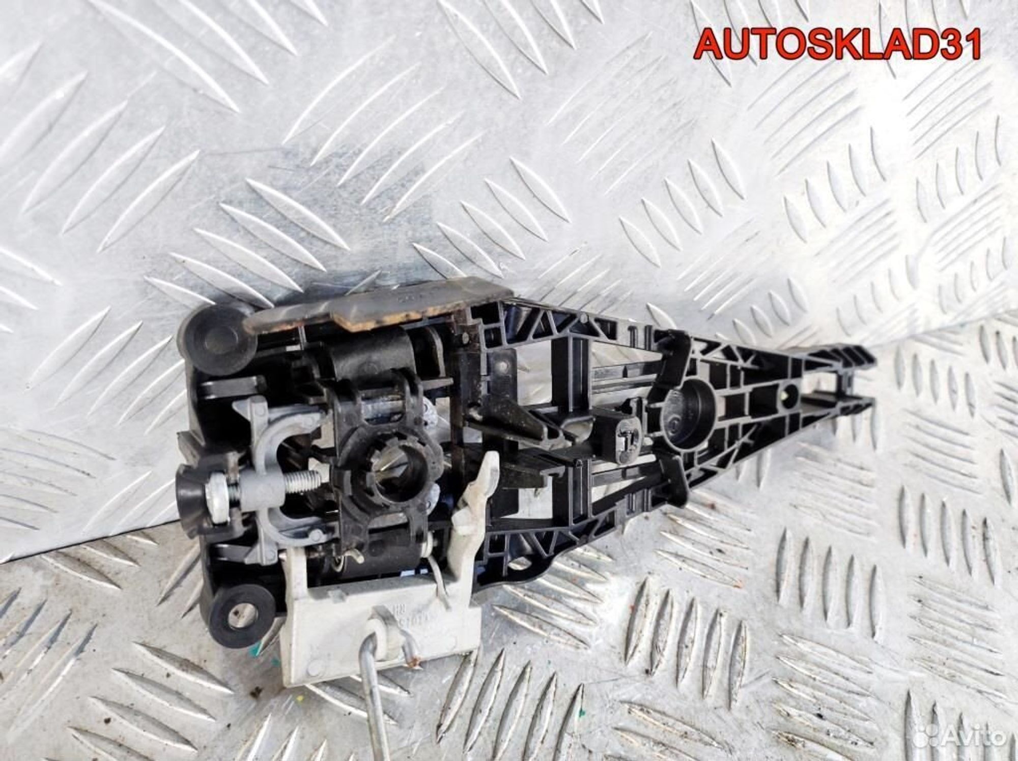 Кронштейн ручки двери правой Opel Astra J 138174, 1700 рублей, Дубовое