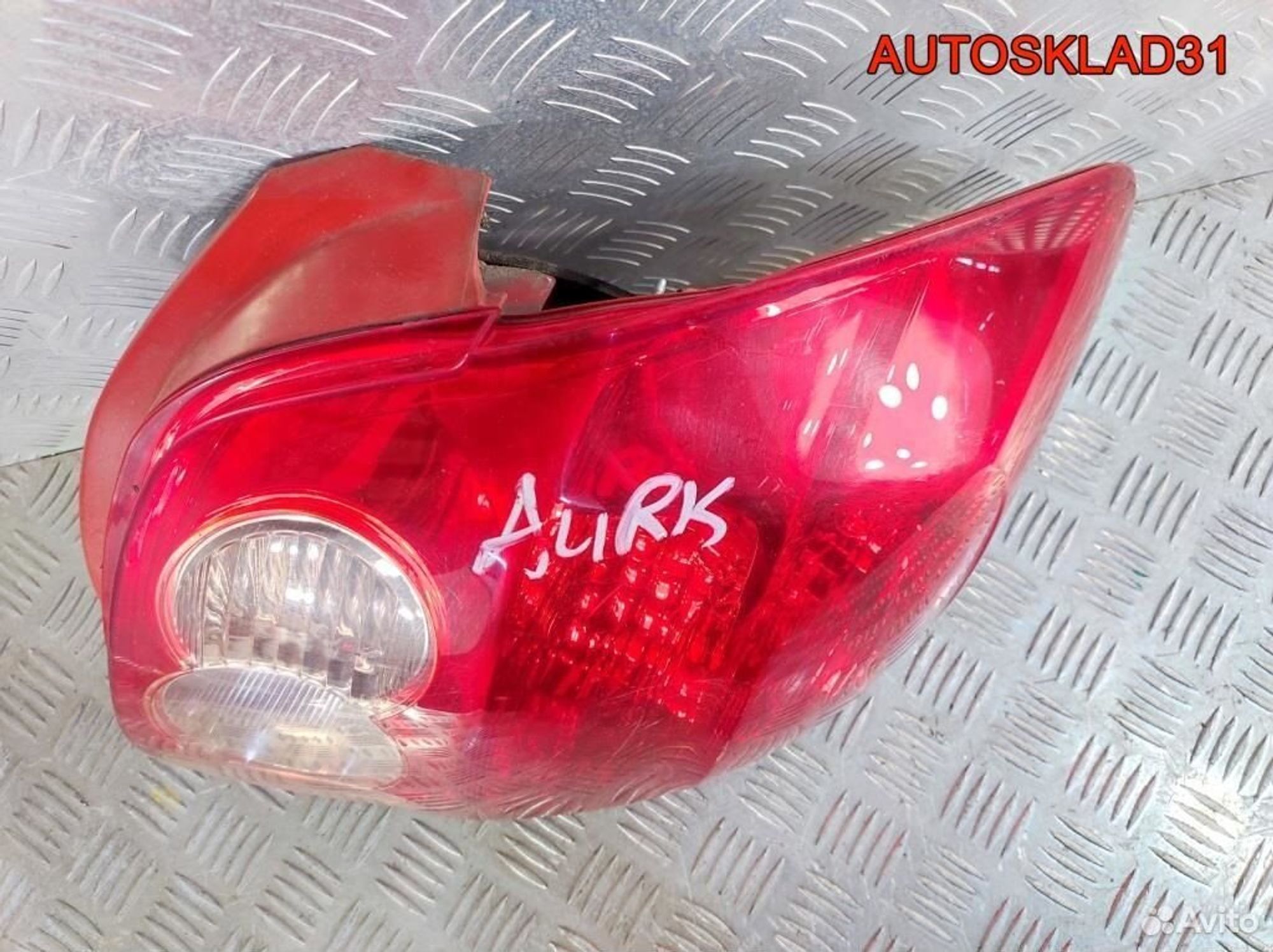 Фонарь задний правый Toyota Auris E15 8155102380, 9200 рублей, Дубовое