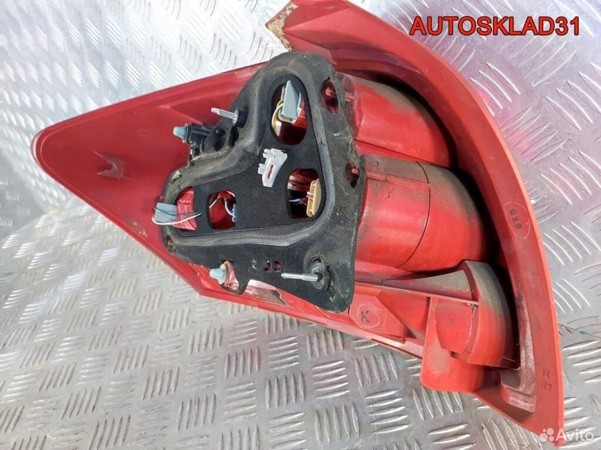 Фонарь задний правый Toyota Auris E15 8155102380, 9200 рублей, Дубовое