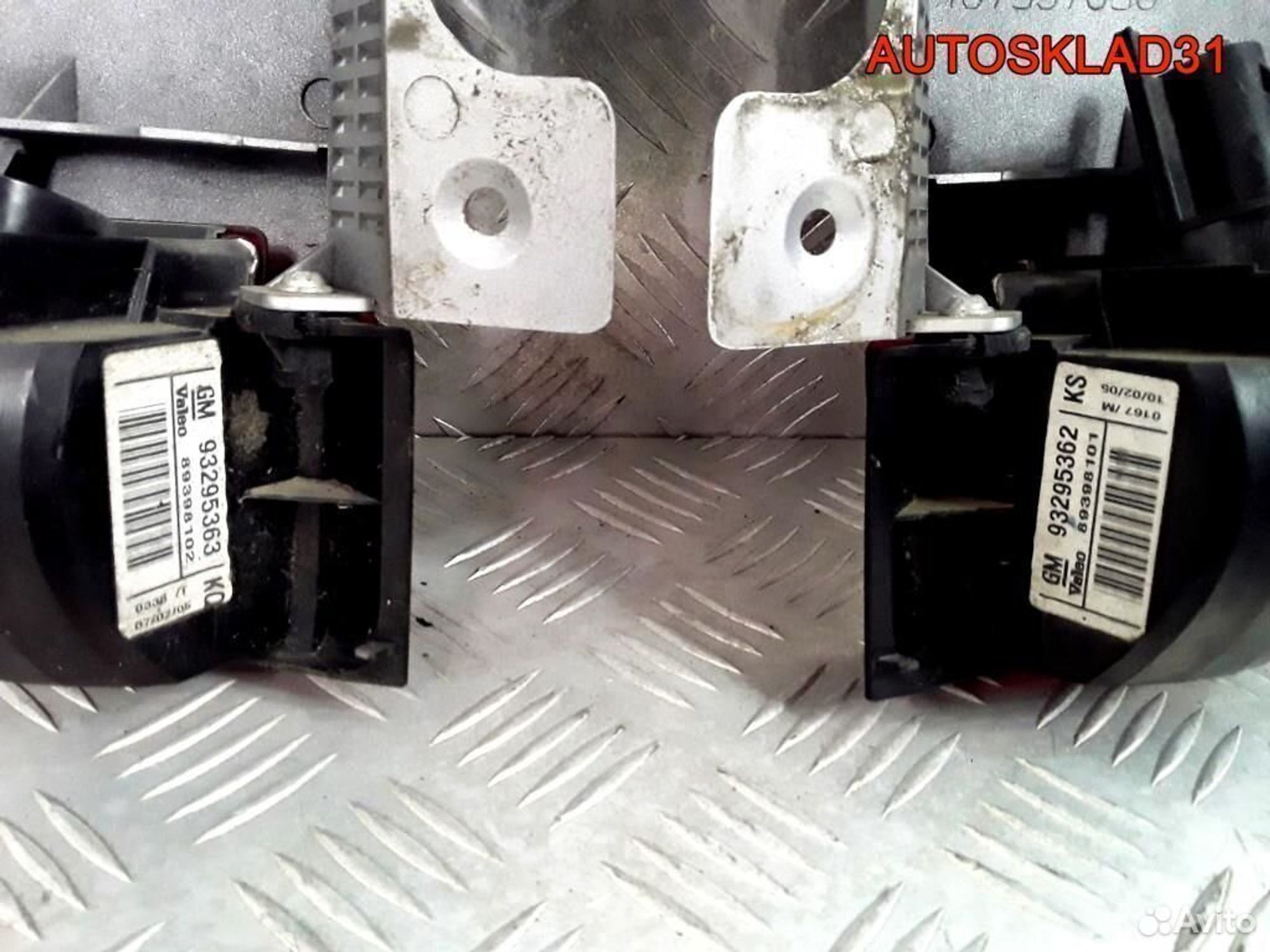 Фонарь задний противотуманный Opel Meriva 93295362, 1200 рублей, Дубовое