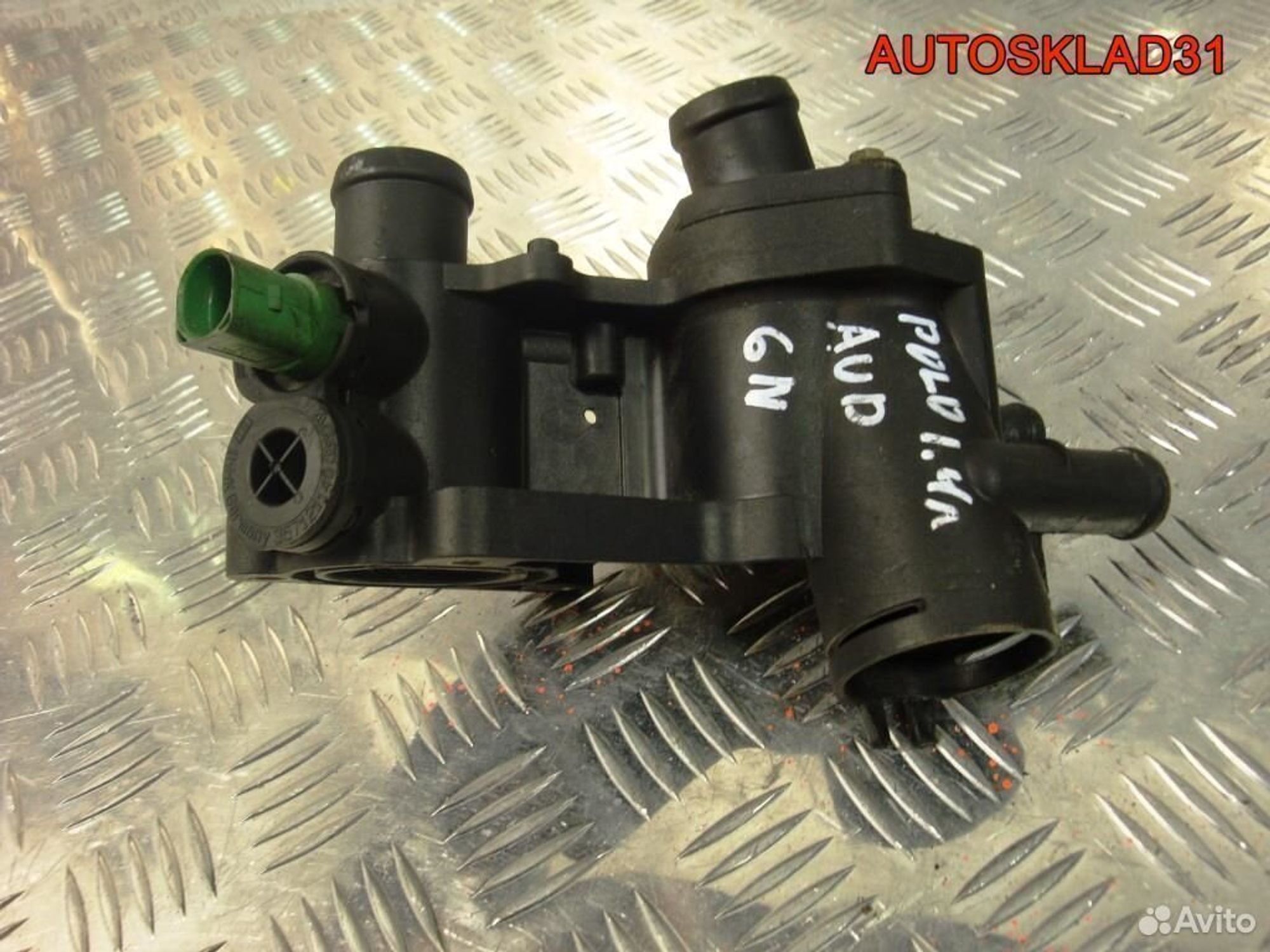 Корпус термостата Volkswagen Golf 4 032121111BB, 900 рублей, Дубовое