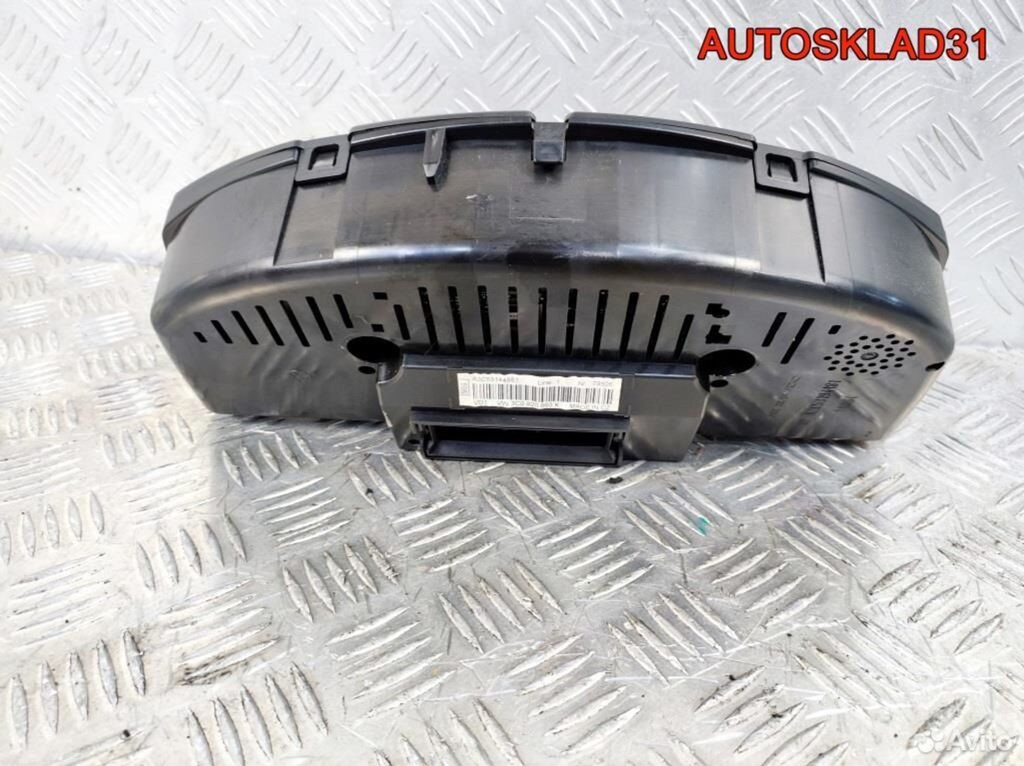 Панель приборов VW Passat B6 3C0920860K Дизель, 3200 рублей, Дубовое