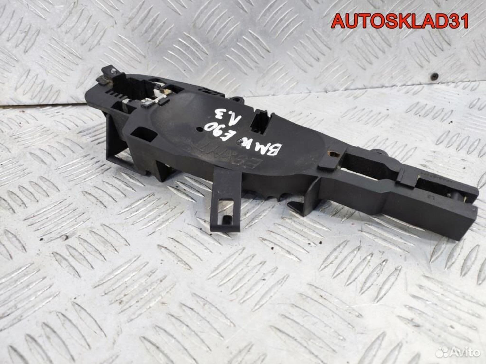 Кронштейн ручки задней левой BMW E90 51227199839, 1700 рублей, Дубовое