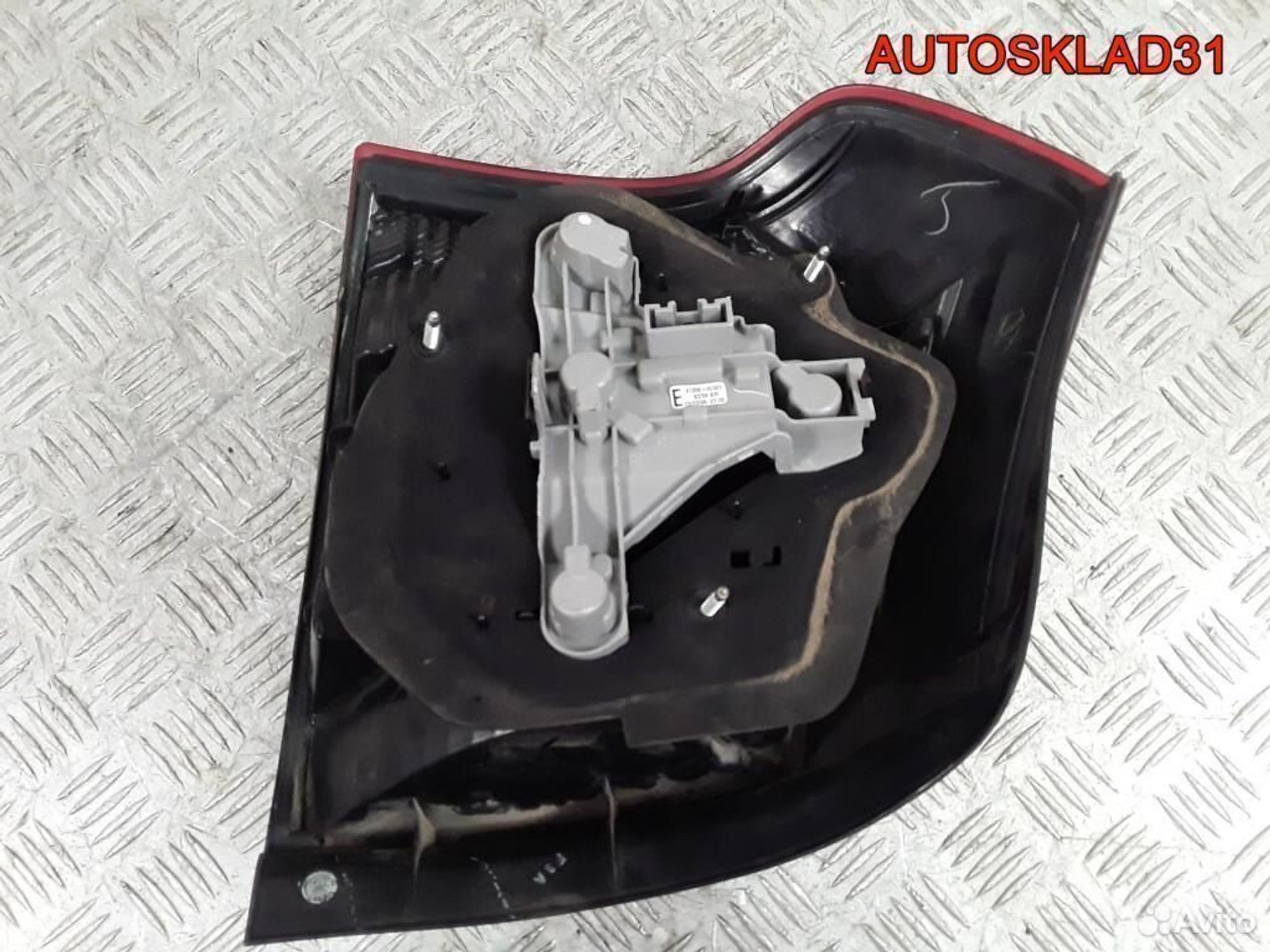 Фонарь задний правый Toyota Corolla E12 Рестайлинг, 2900 рублей, Дубовое