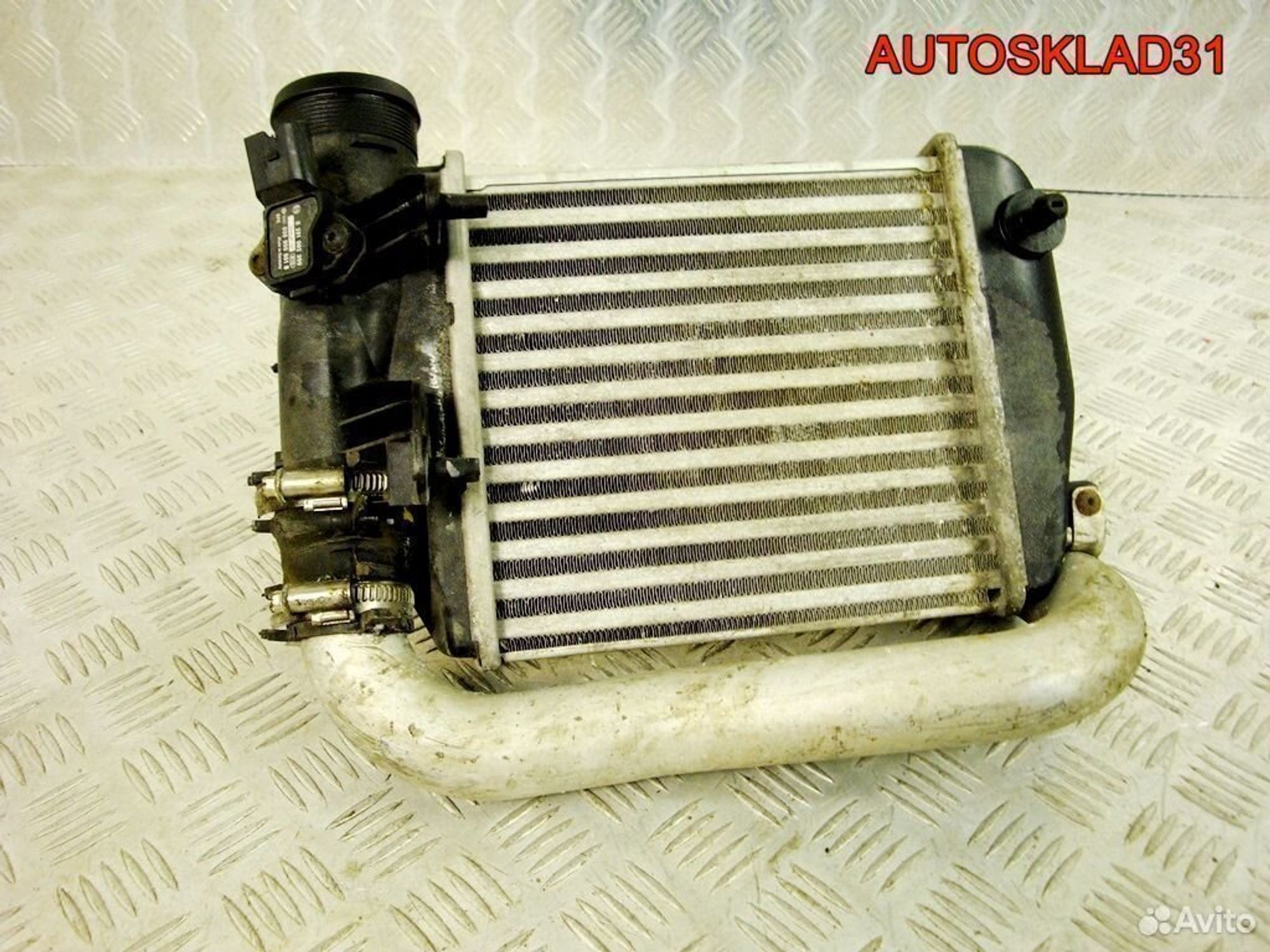 Интеркулер Audi A6 C6 3,0 BMK 4F0145805E, 5700 рублей, Дубовое