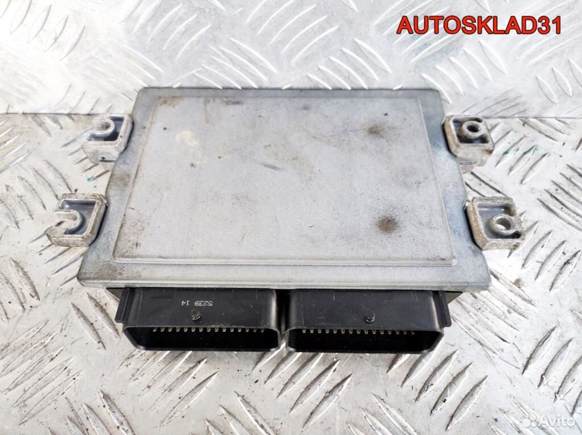 Блок эбу Renault Logan K7J 710 8200483732 Бензин, 3600 рублей, Дубовое