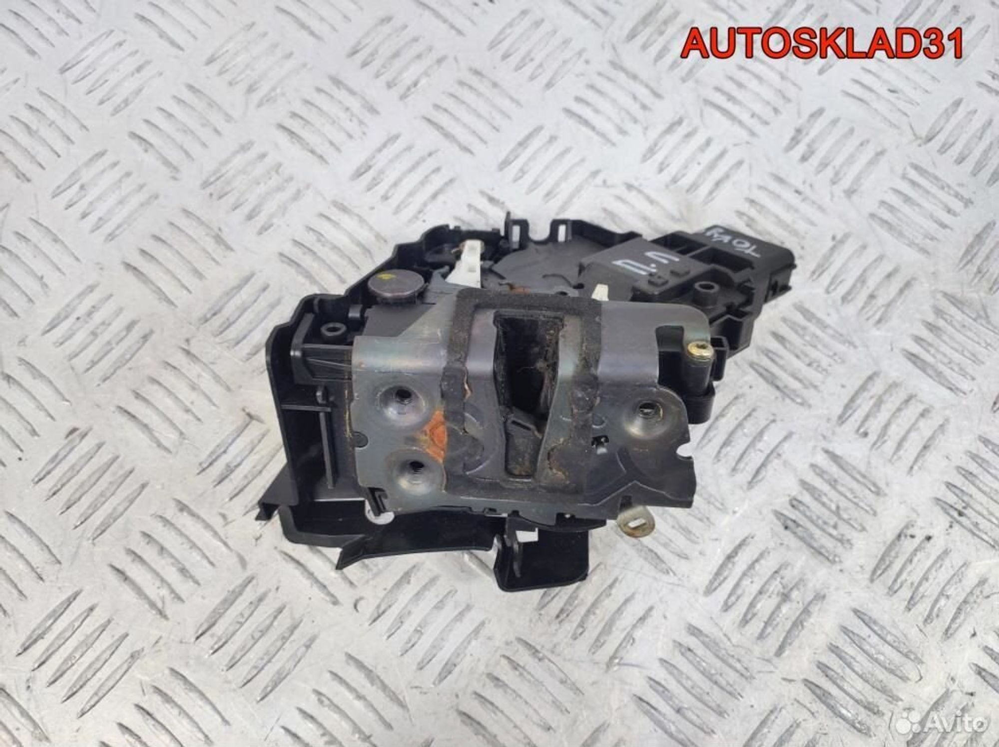 Замок двери передней левой Ford Focus 3M5AR21813ER, 2300 рублей, Дубовое