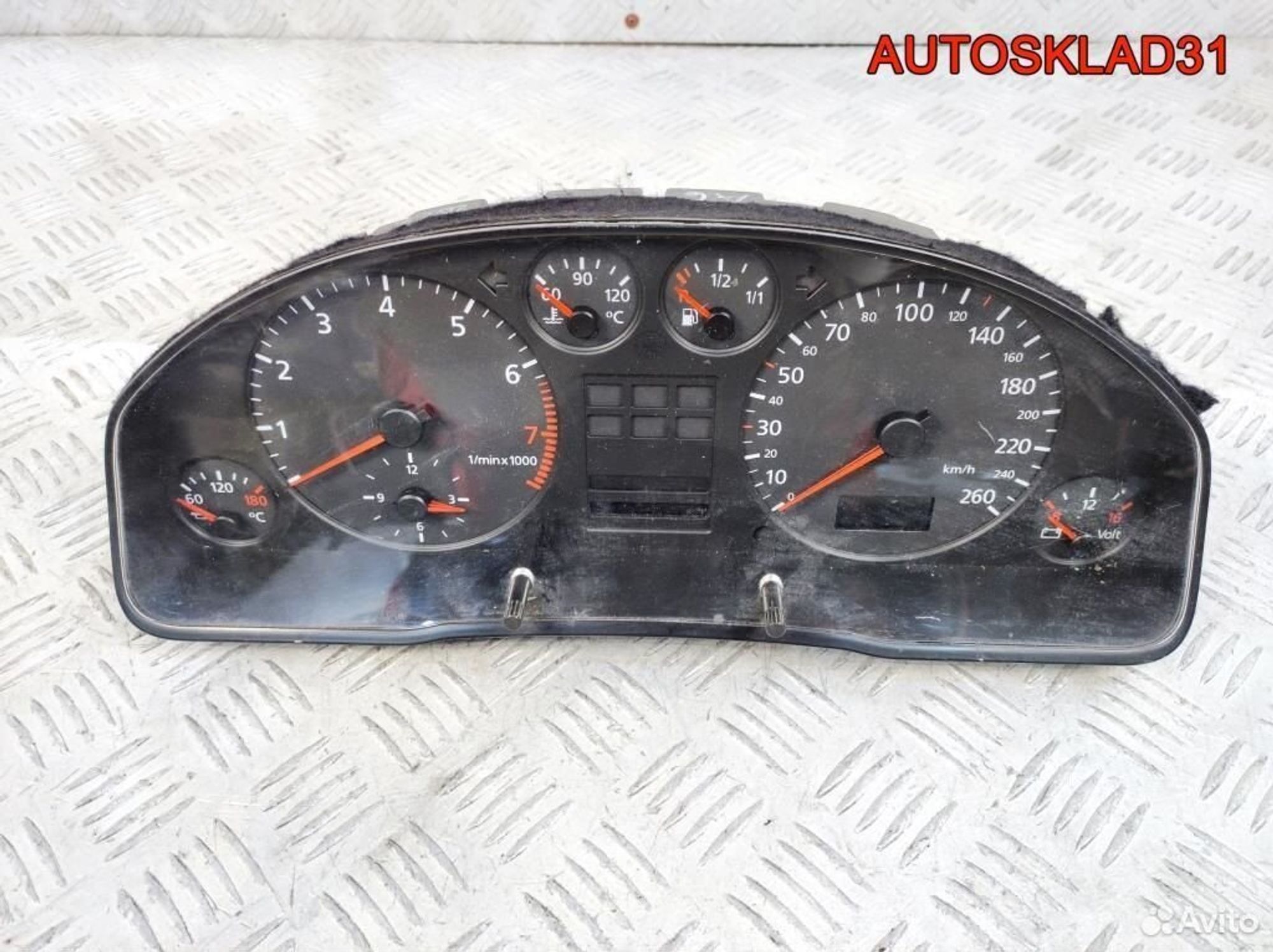 Панель приборов Audi A6 C5 2.4 ALF 4B0919860F АКПП, 4100 рублей, Дубовое