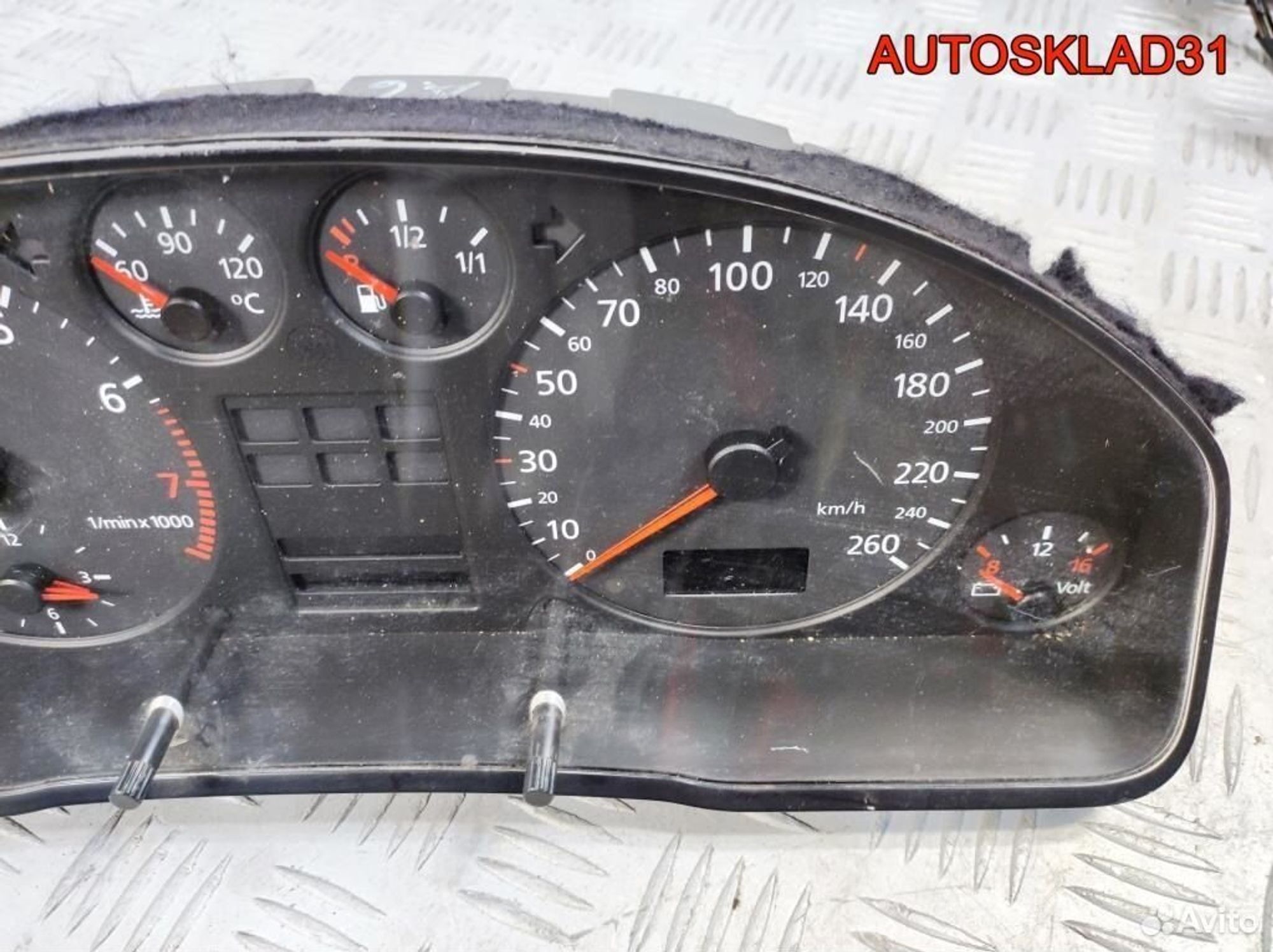 Панель приборов Audi A6 C5 2.4 ALF 4B0919860F АКПП, 4100 рублей, Дубовое