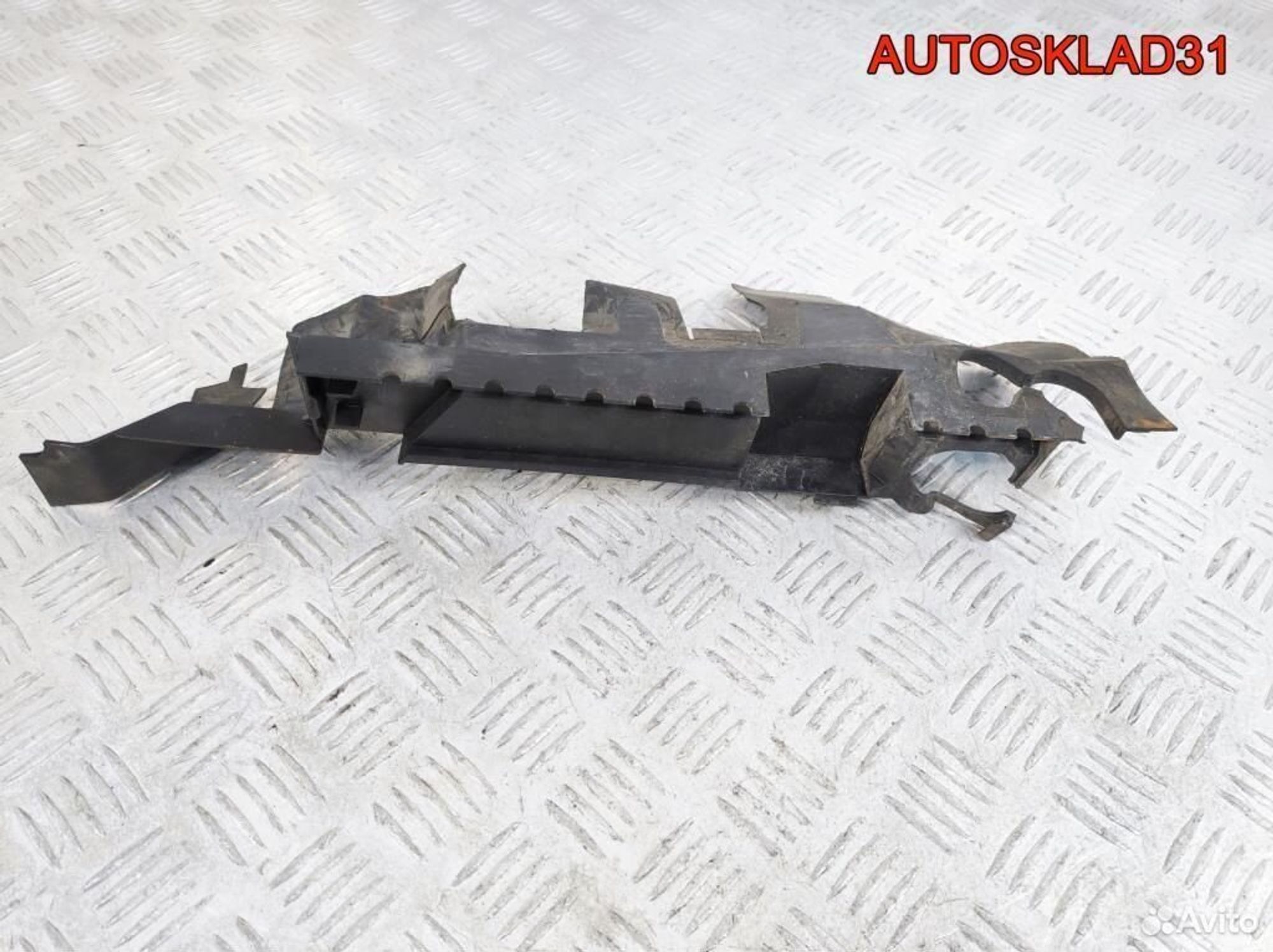 Воздуховод радиатора левый VW Passat B5 3B0121283D, 600 рублей, Дубовое