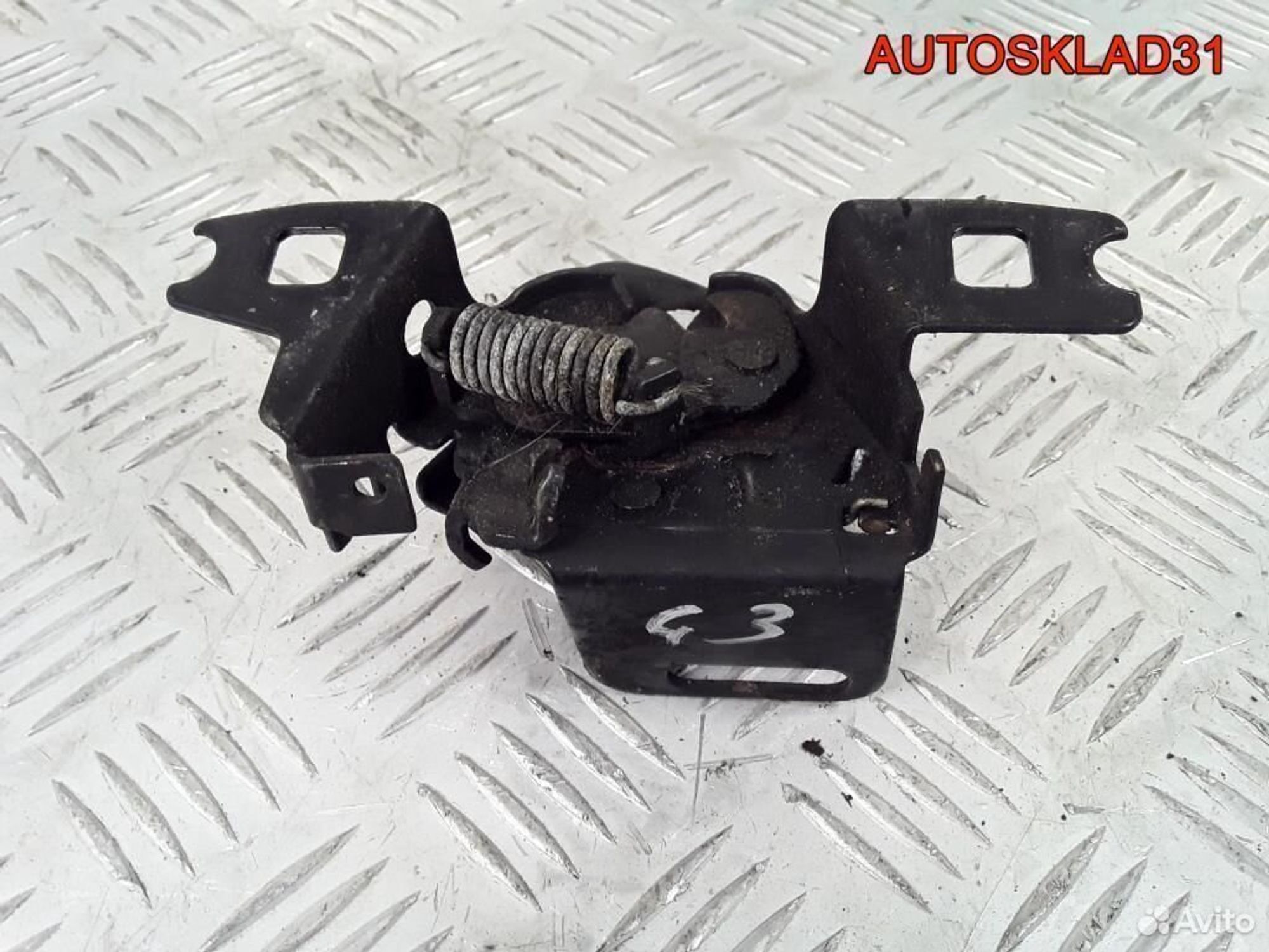 Замок капота Volkswagen Golf 3 1H0823509B, 1100 рублей, Дубовое
