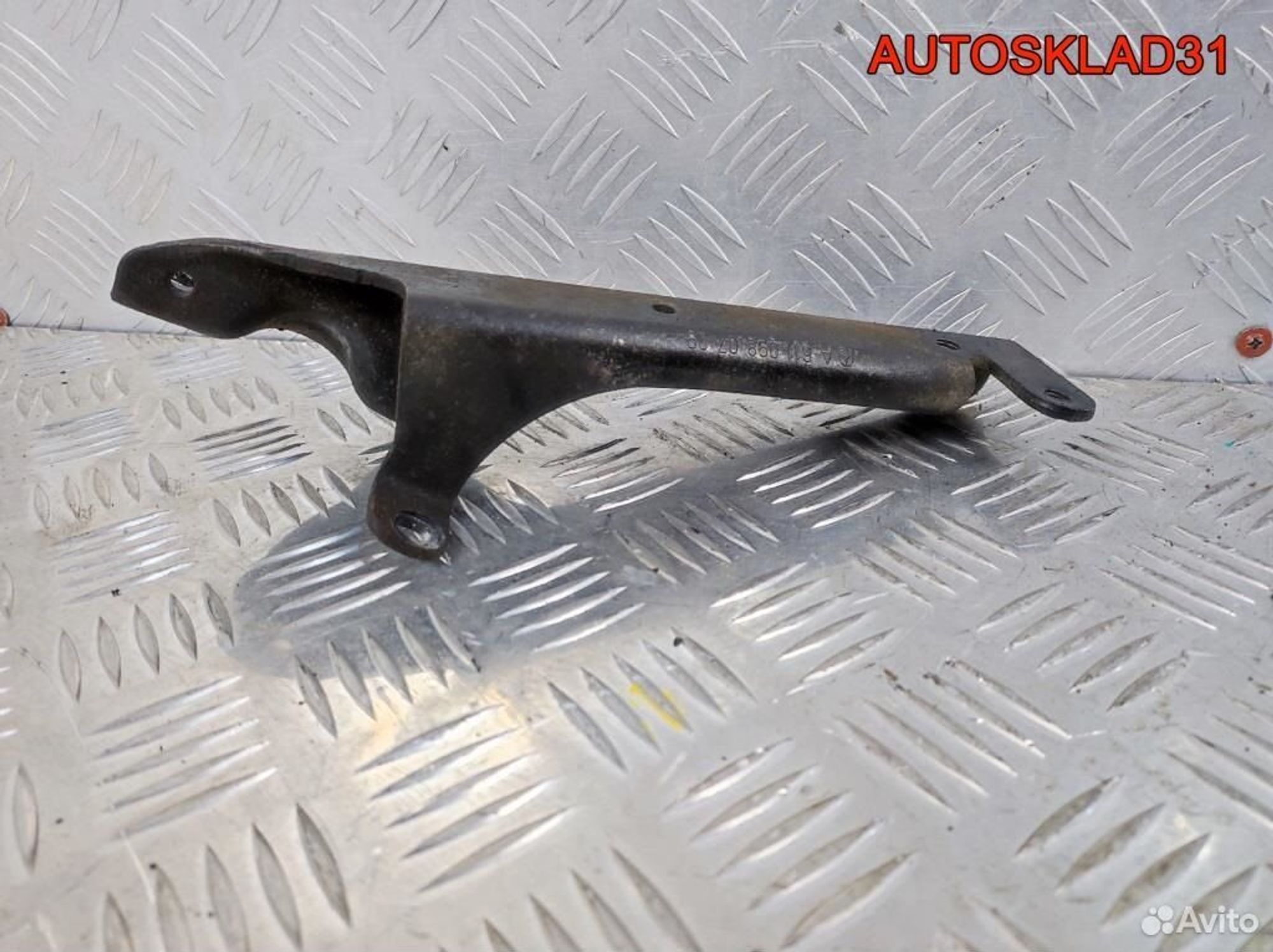 Кронштейн МКПП Mercedes Vito 638 A6110980729, 600 рублей, Дубовое