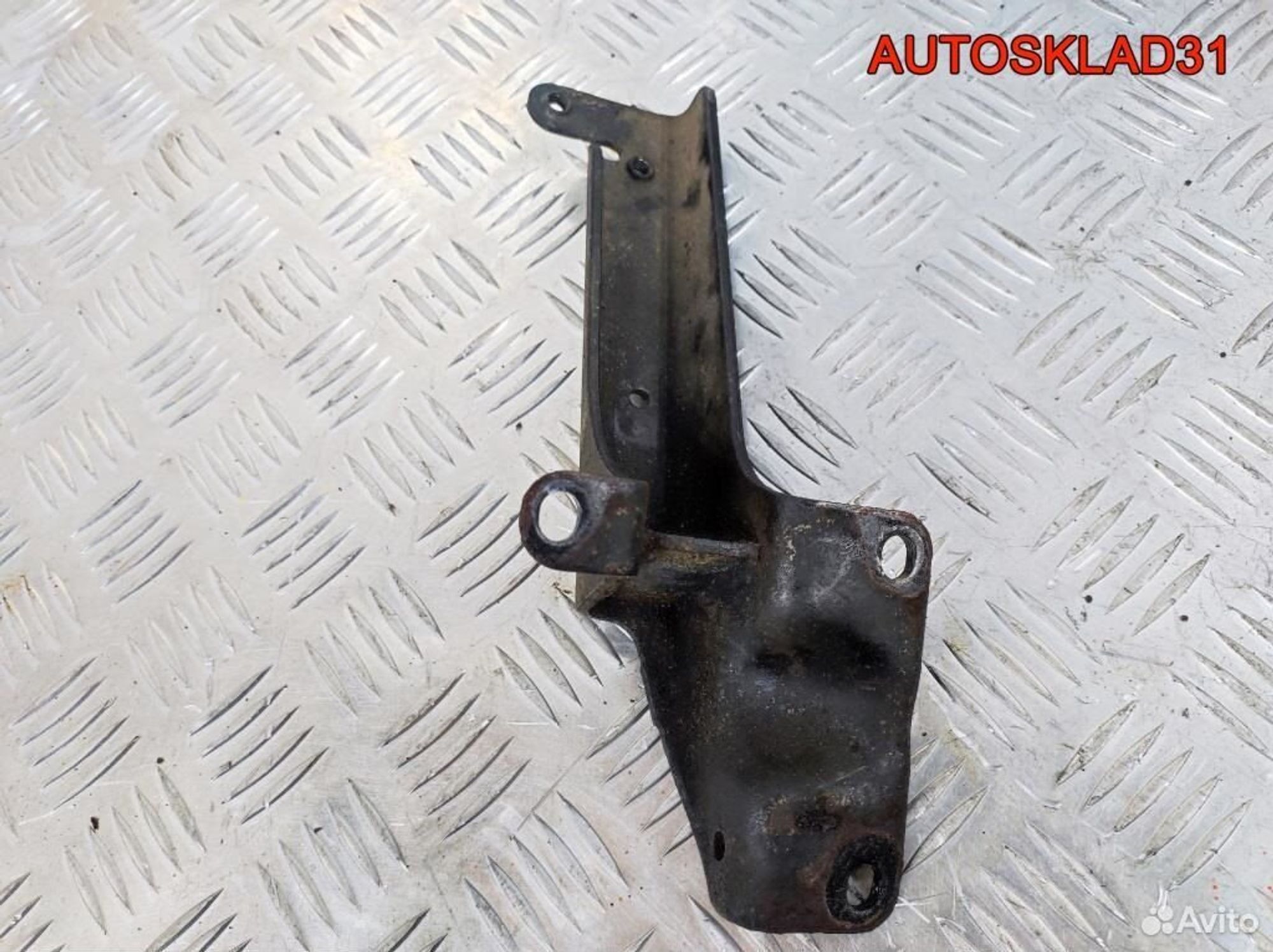 Кронштейн МКПП Mercedes Vito 638 A6110980729, 600 рублей, Дубовое