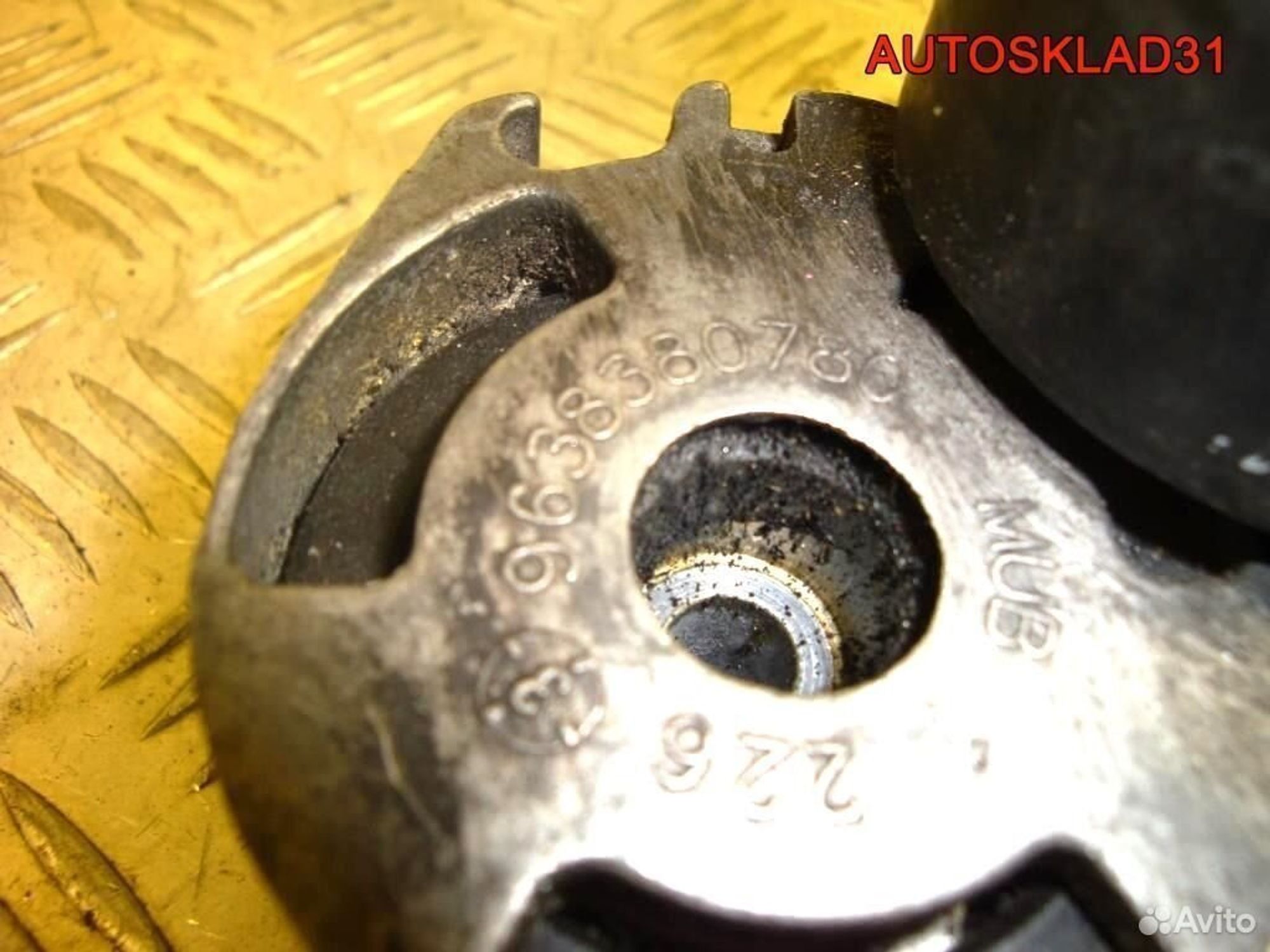 Натяжитель приводного ремня Peugeot 206 1,4 HDI, 500 рублей, Дубовое