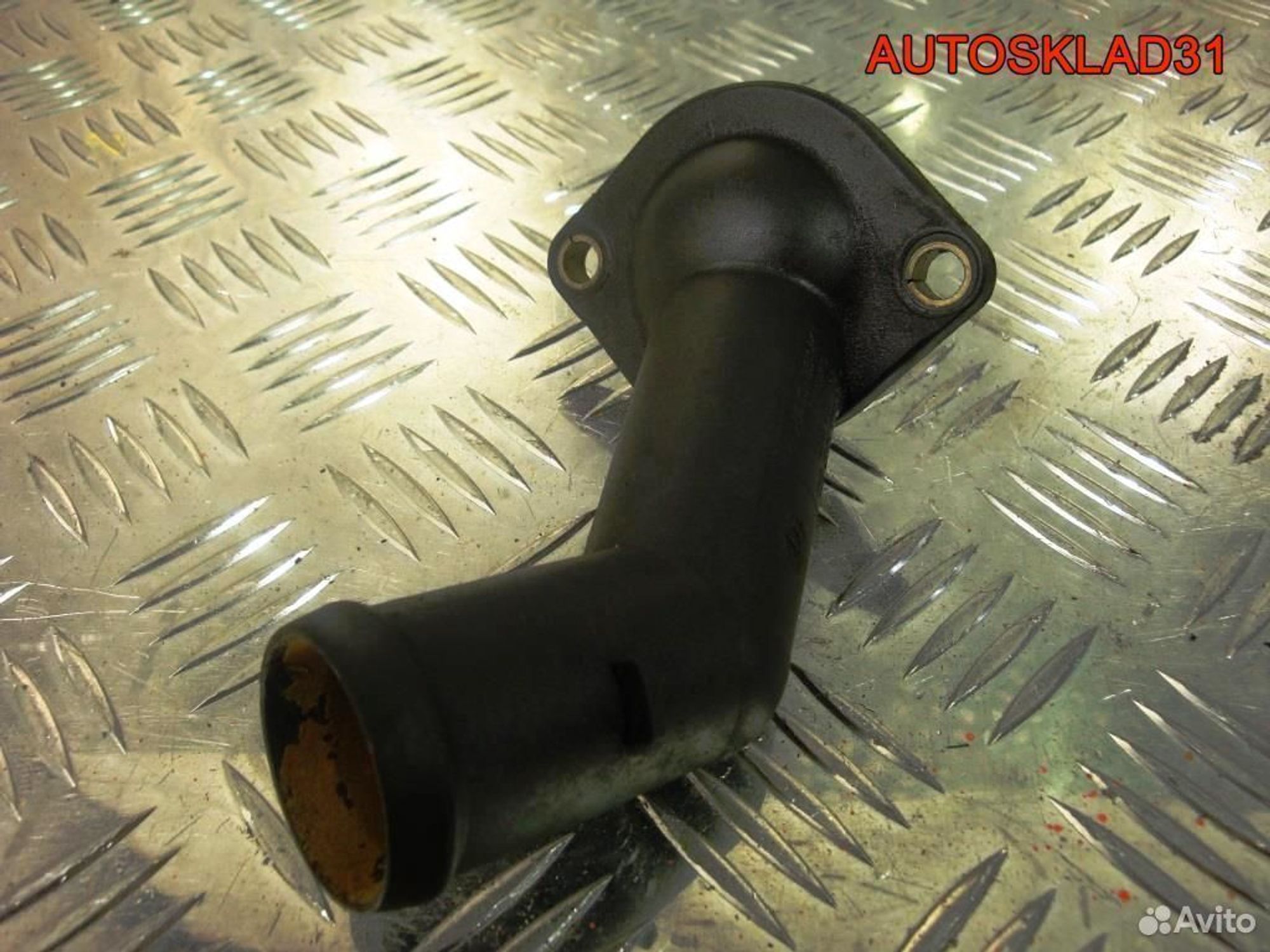 Крышка термостата Volkswagen Passat B6 06A121121C, 600 рублей, Дубовое