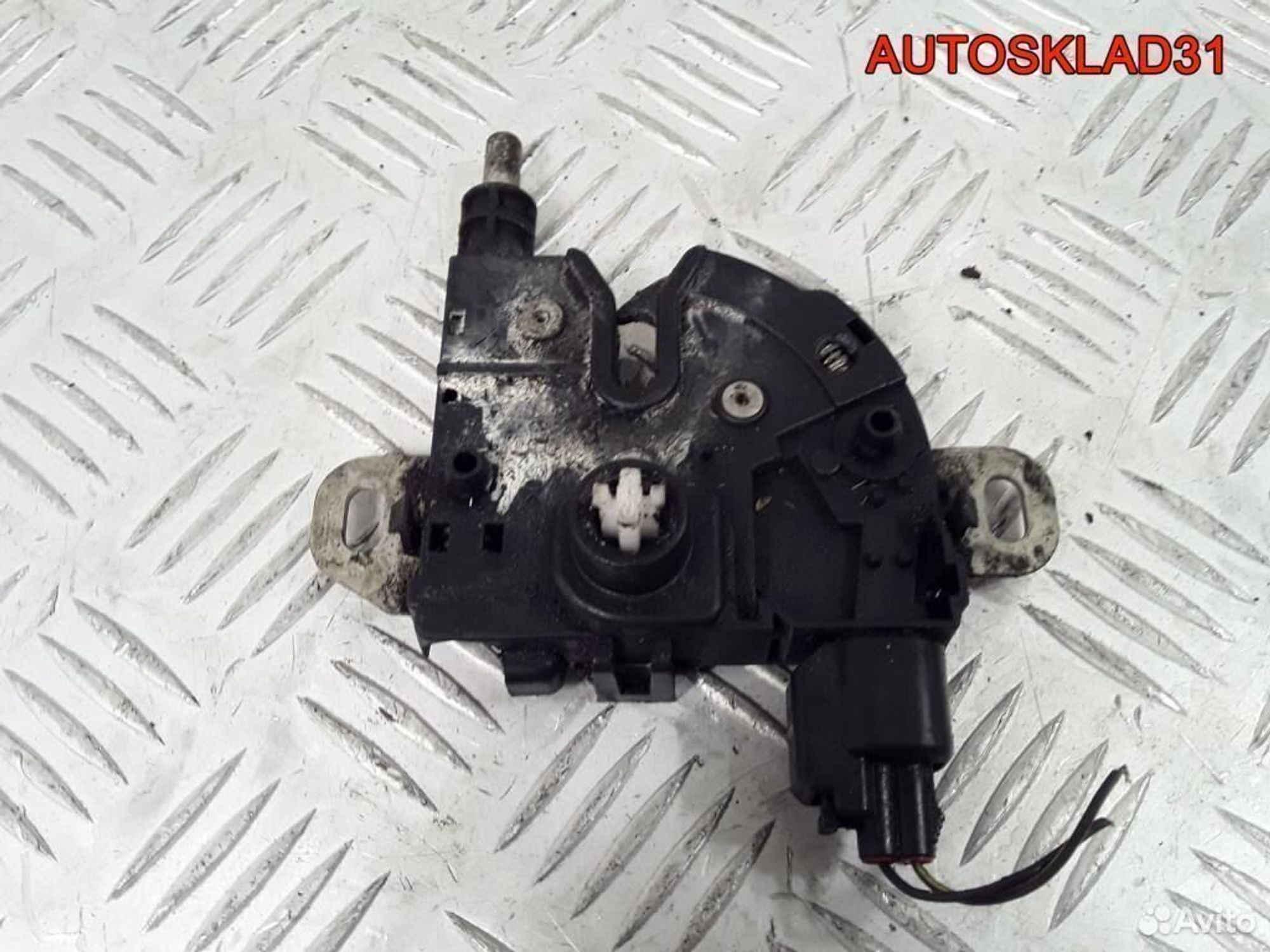 Замок капота Ford Focus 2 3M5116700AC, 1100 рублей, Дубовое