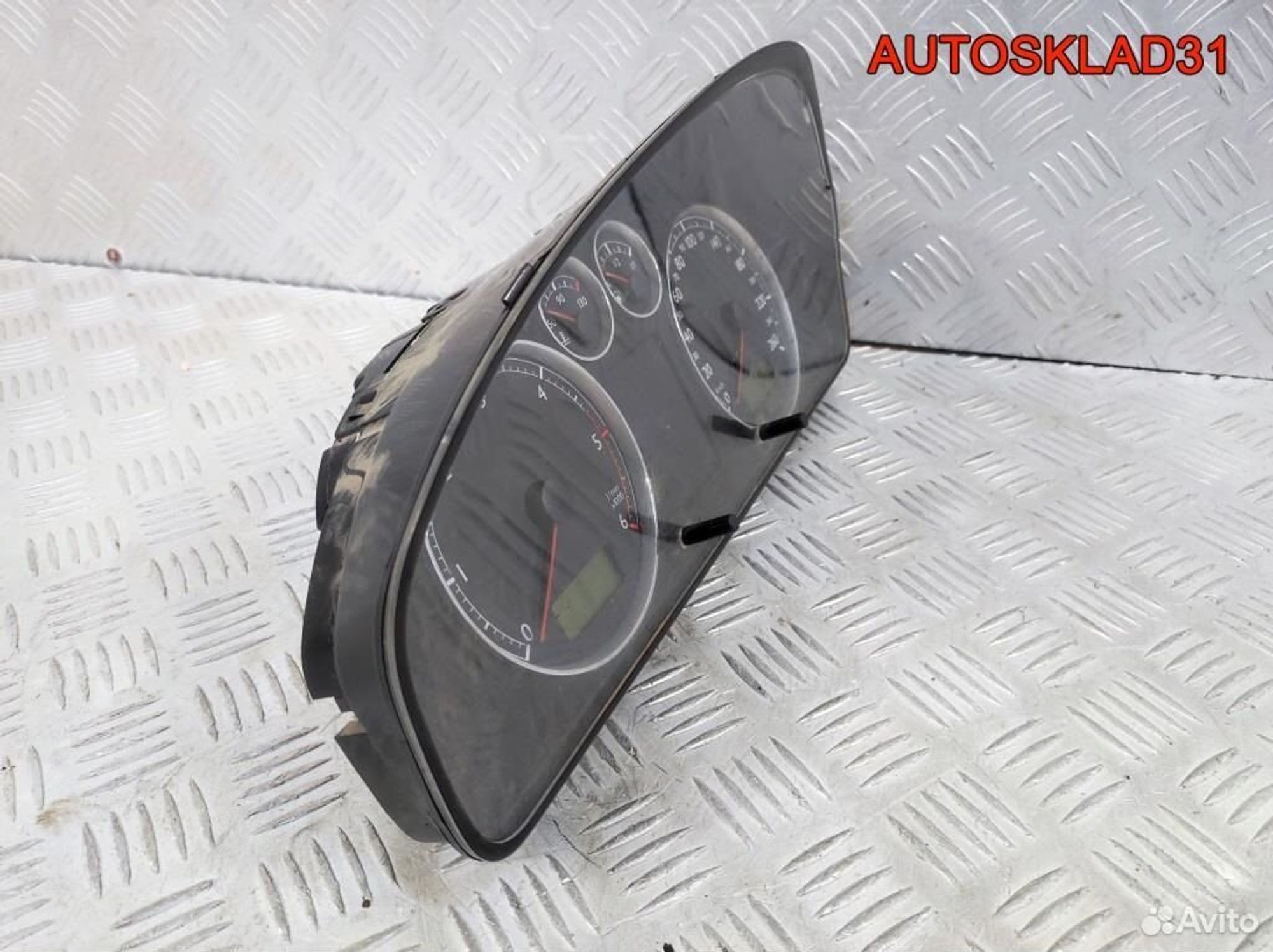 Панель приборов VW Sharan 7M3920800H Дизель, 3300 рублей, Дубовое