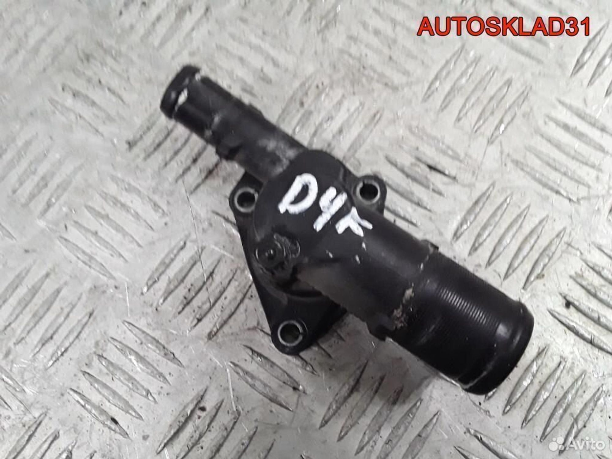 Корпус термостата Renault Logan D4F732 8200660882, 1200 рублей, Дубовое