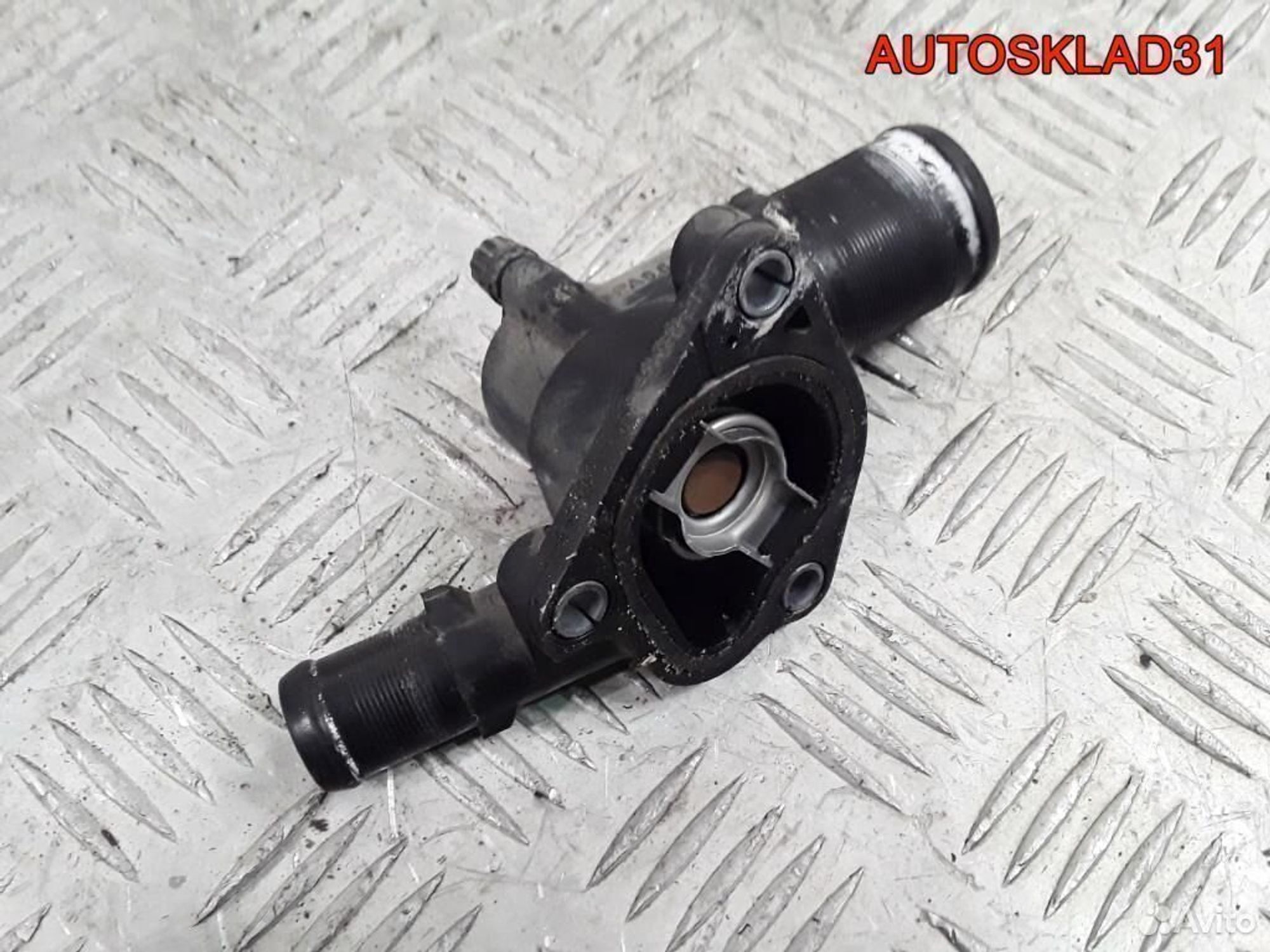 Корпус термостата Renault Logan D4F732 8200660882, 1200 рублей, Дубовое