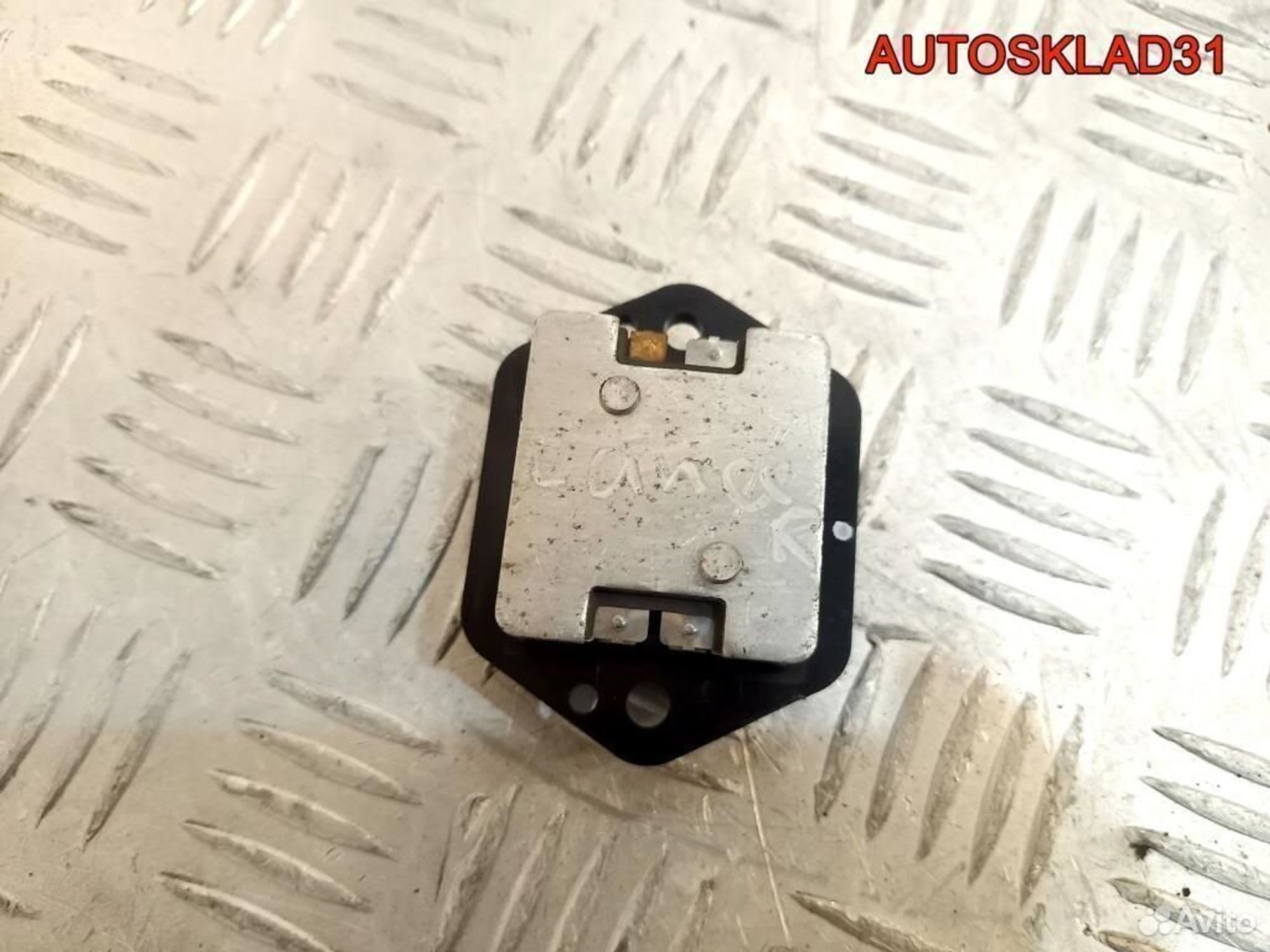 Резистор отопителя Mitsubishi Lancer 9 CS MR568591, 1200 рублей, Дубовое