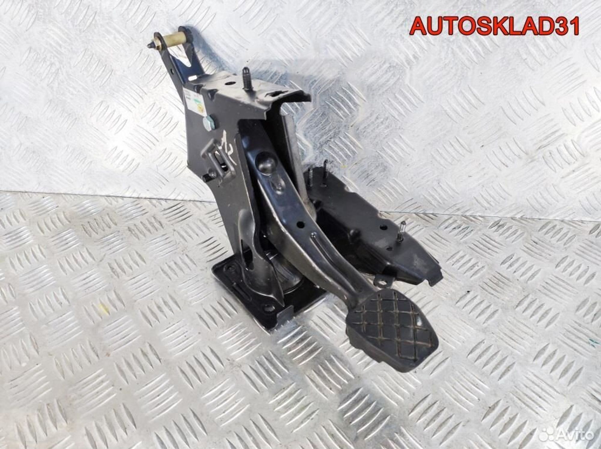 Педаль тормоза МКПП Audi A2 8Z1721141, 500 рублей, Дубовое