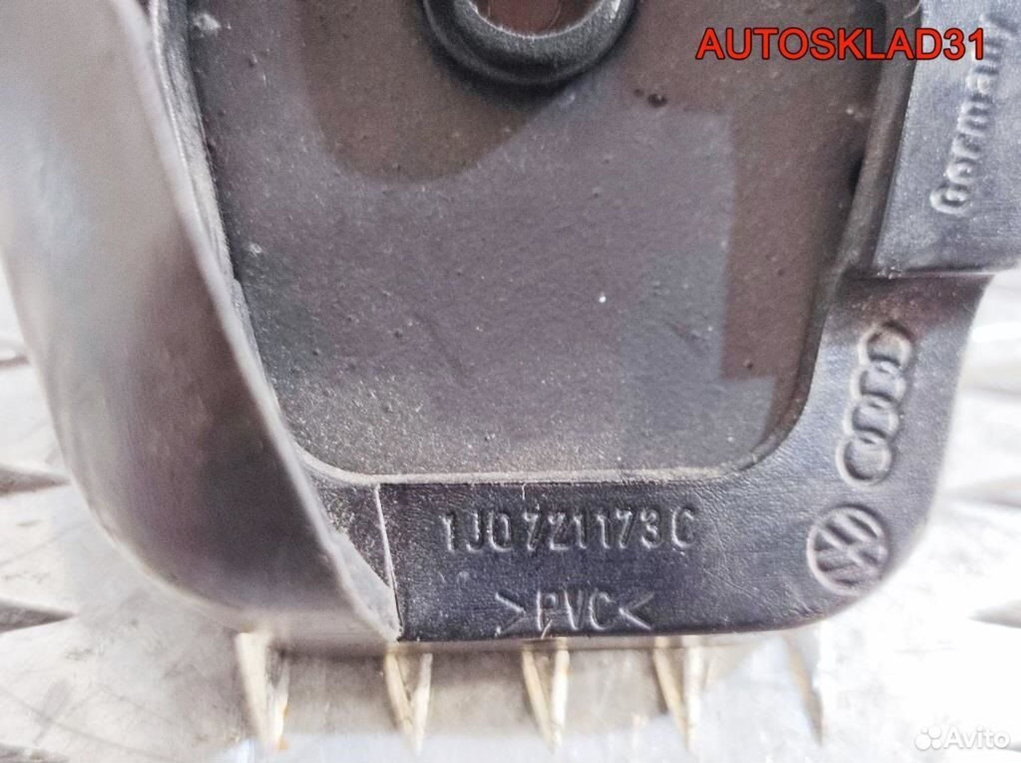 Педаль тормоза МКПП Audi A2 8Z1721141, 500 рублей, Дубовое