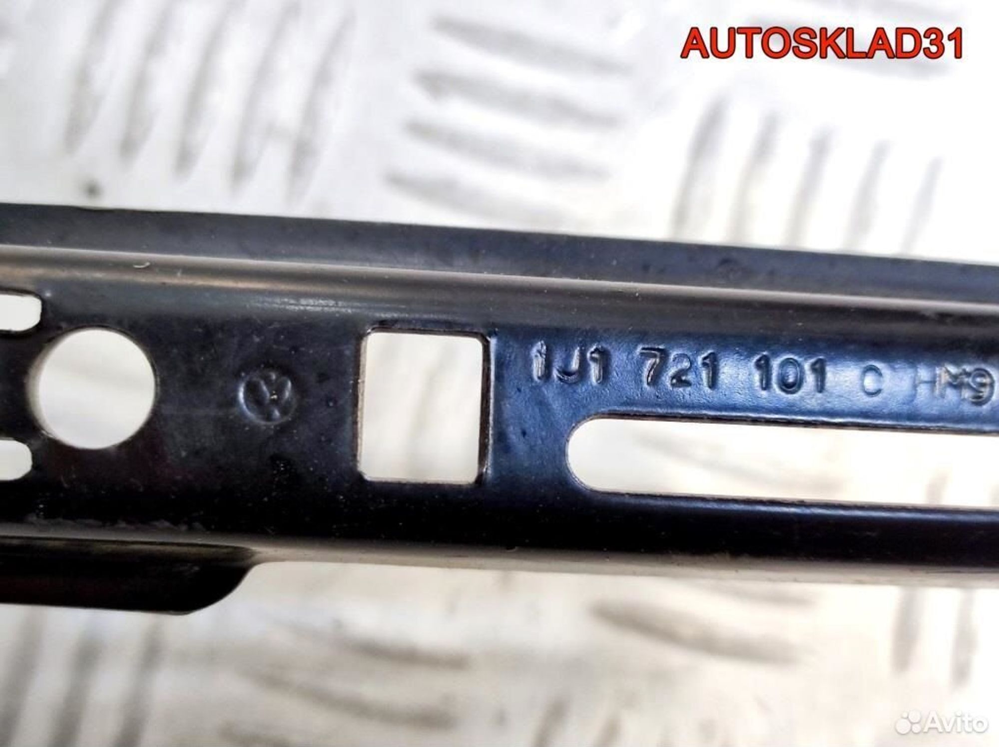 Педаль сцеплени с кронштейном VW Golf 4 1J1721101C, 1100 рублей, Дубовое