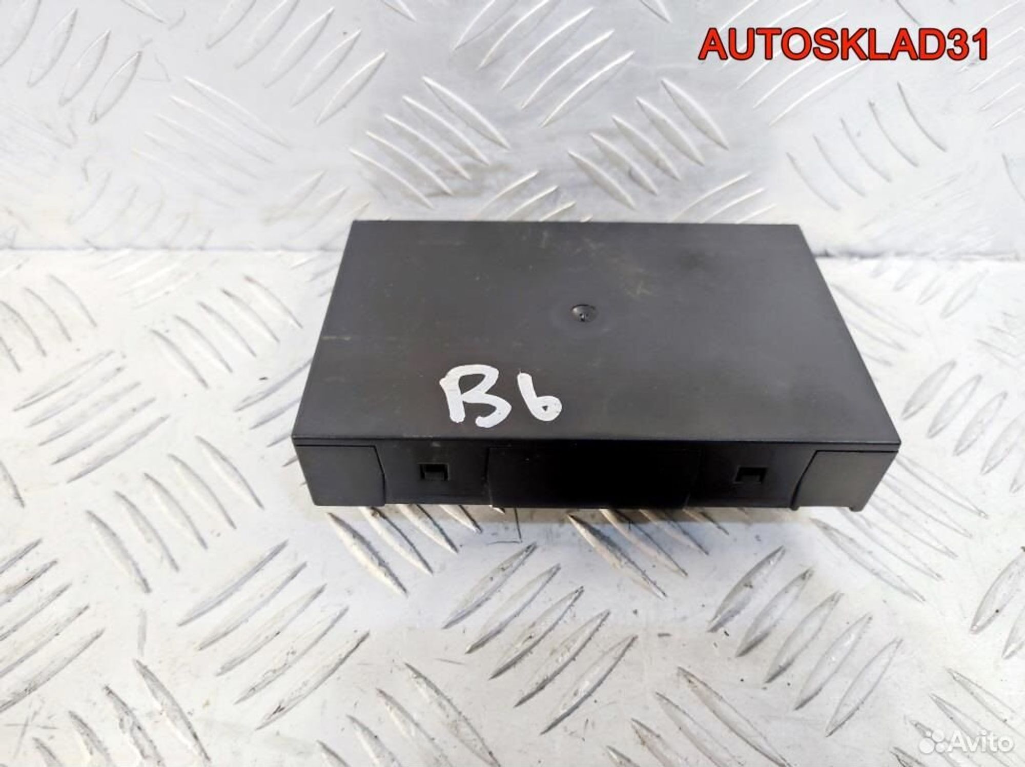 Блок комфорта Volkswagen Passat B6 3C0959433AB, 2100 рублей, Дубовое