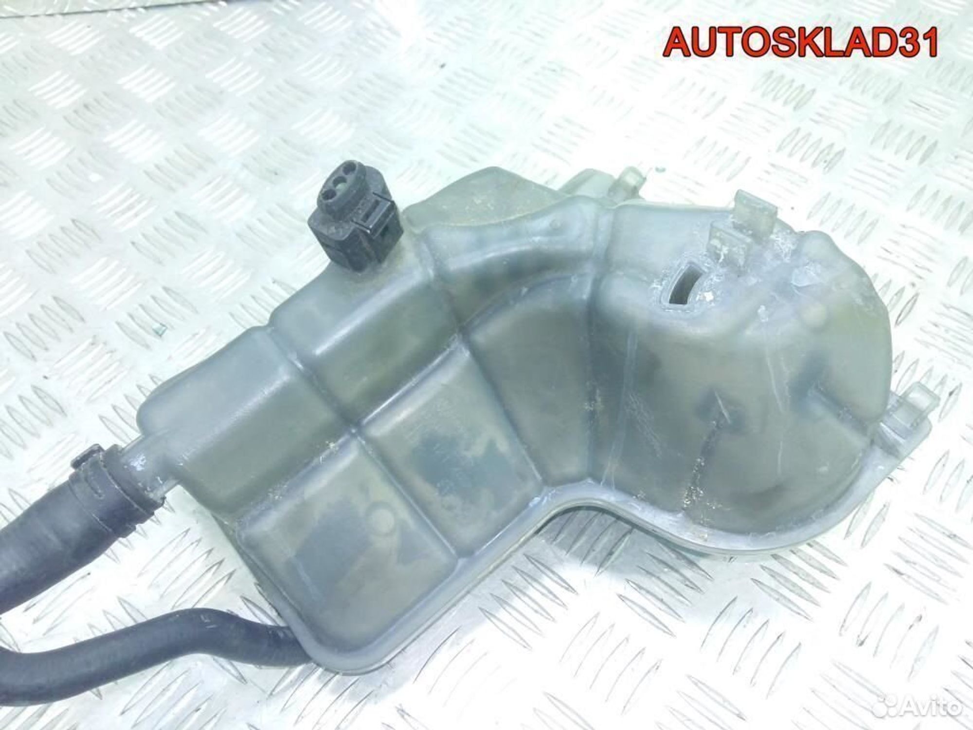 Бачок расширительный Audi A4 B6 8E0121403, 1200 рублей, Дубовое