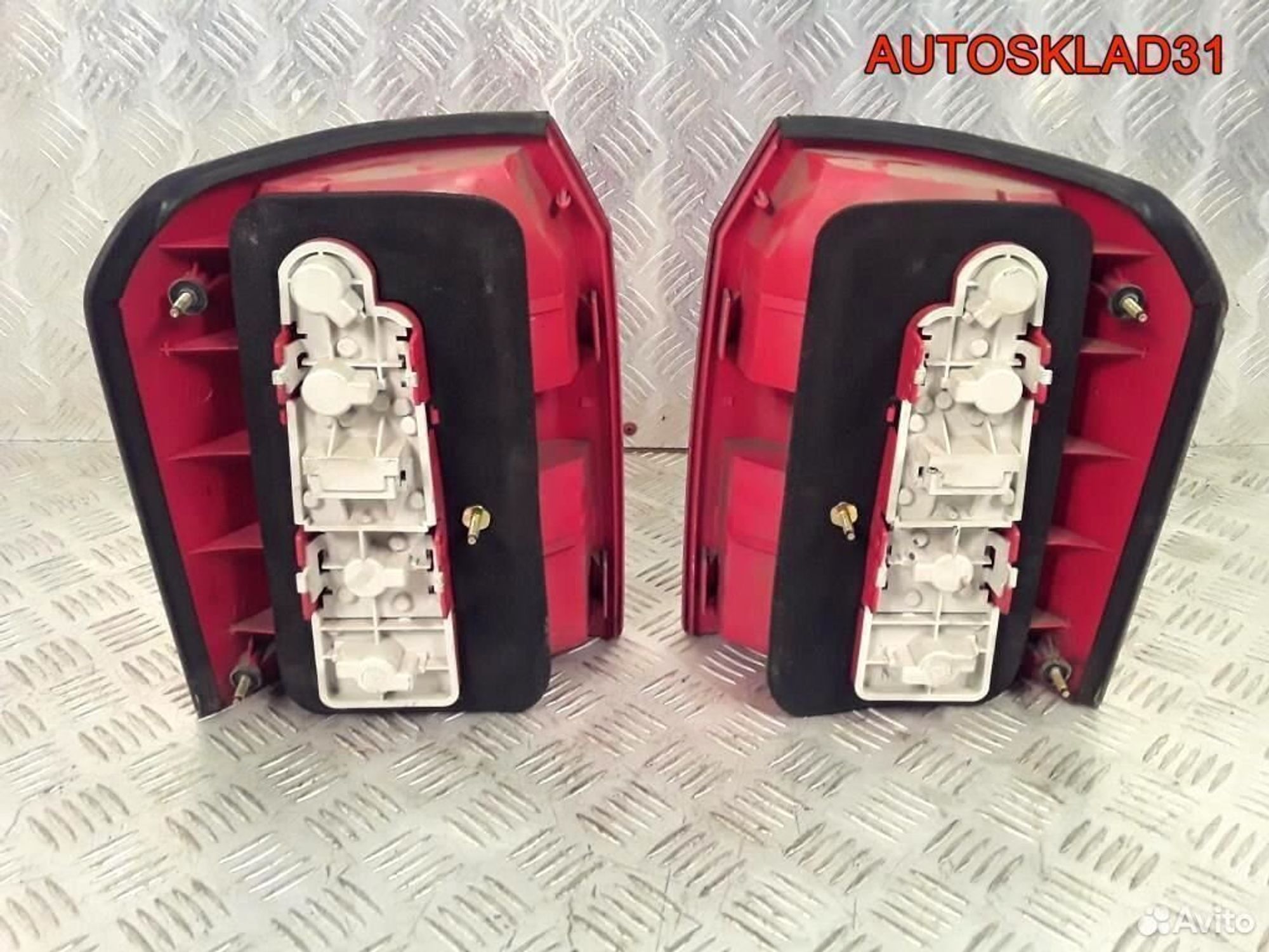 https://ycs.partsauto.market/partsauto-images/thmbs/edda01b21c13eaa6671738306aa09410/f9685b215c3daecea542e799781aceb5/d0cb843397fab82fb19024f00cde0658.jpg