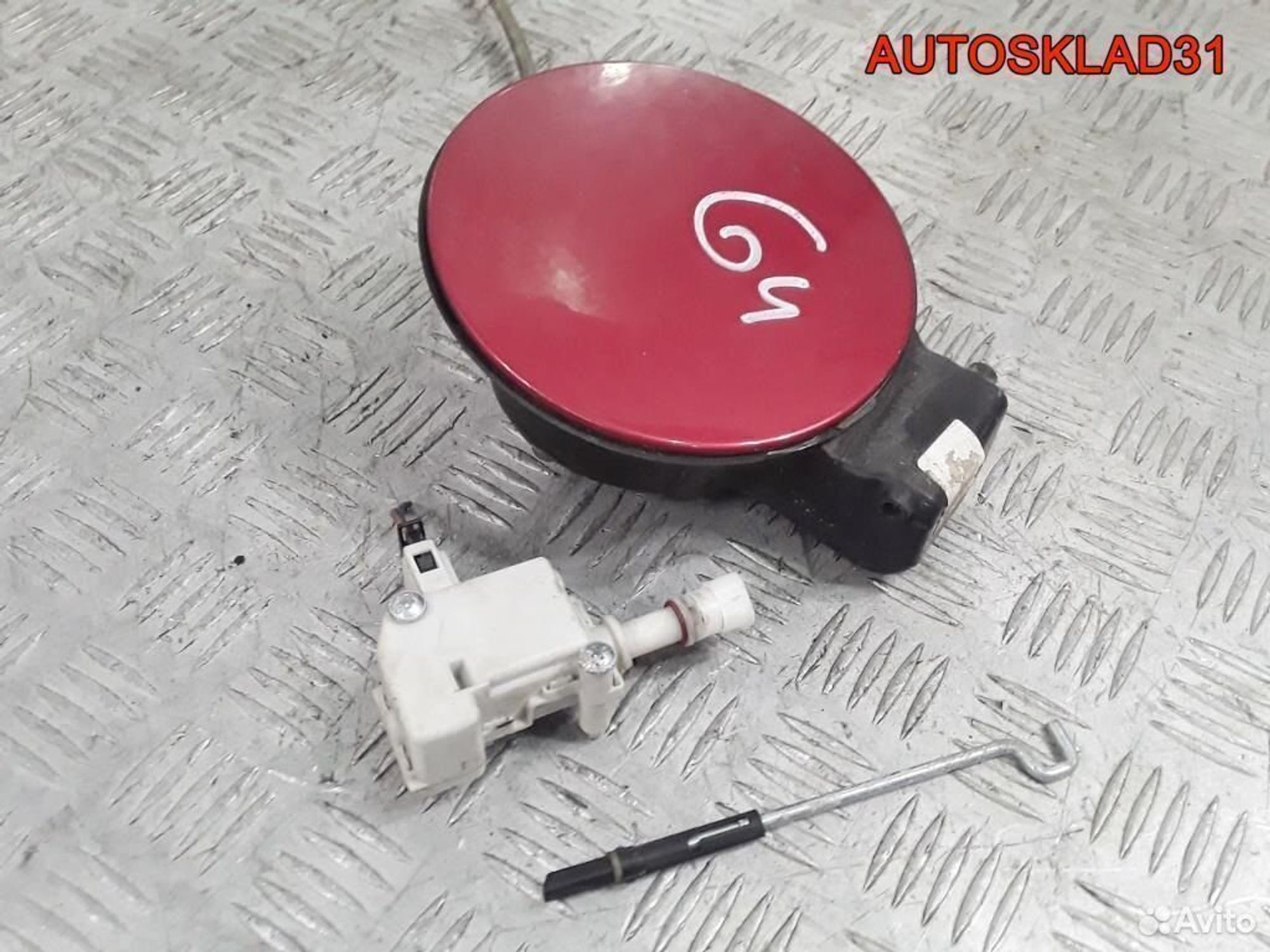 Лючок бензобака Volkswagen Golf 4 1J6809857E, 1100 рублей, Дубовое