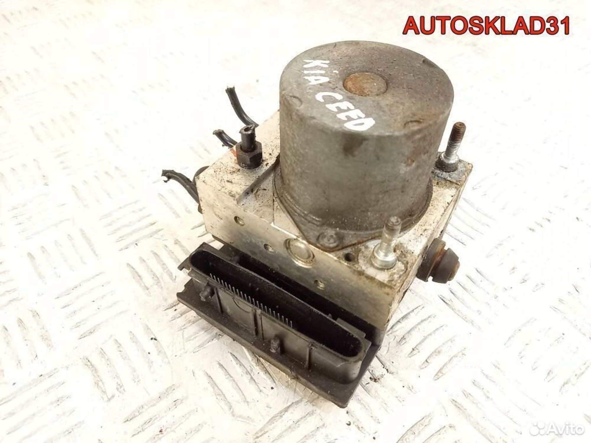 Блок ABS Kia Ceed 2007-2012 589201H650, 4200 рублей, Дубовое