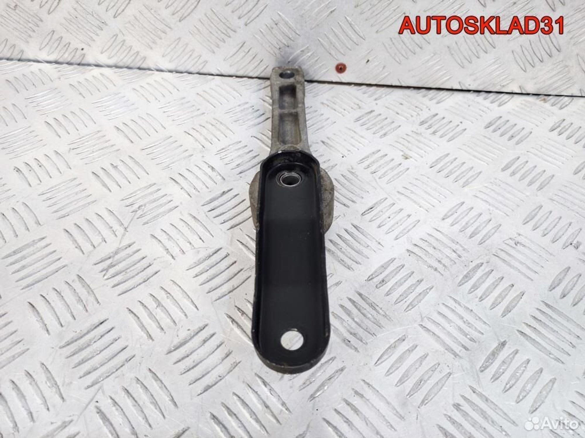 Опора двигателя задняя VW Golf 5 1K0199855K, 1100 рублей, Дубовое