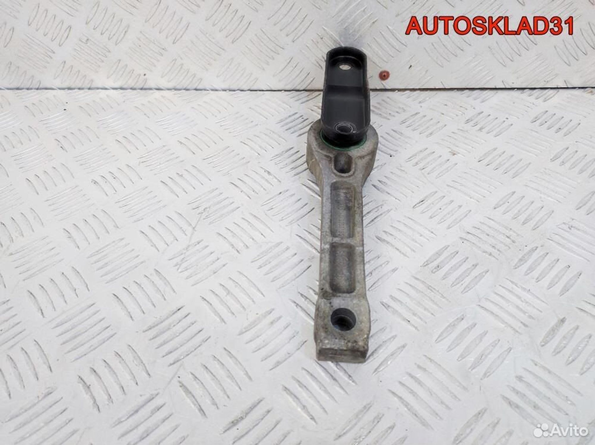 Опора двигателя задняя VW Golf 5 1K0199855K, 1100 рублей, Дубовое