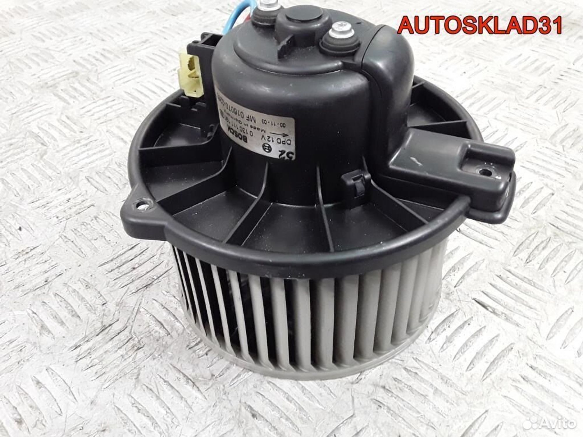 Моторчик отопителя Mitsubishi Carisma 0130111191, 2900 рублей, Дубовое