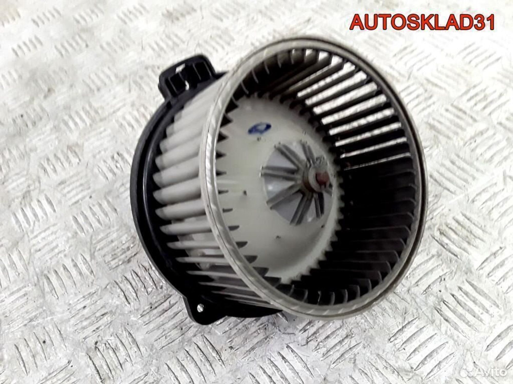 Моторчик отопителя Mitsubishi Carisma 0130111191, 2900 рублей, Дубовое