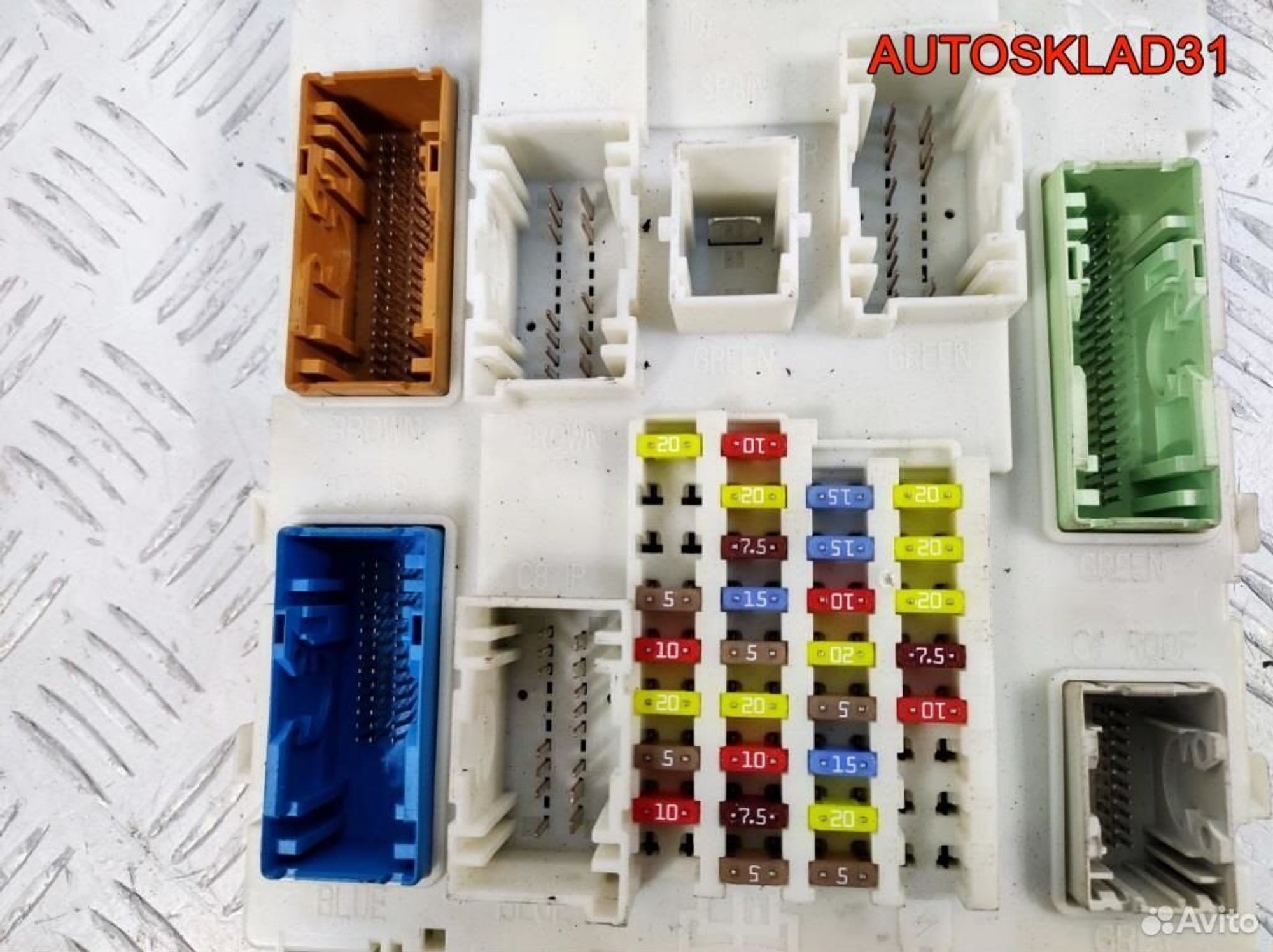 Блок предохранителей Ford C-MAX BV6N14A073ET, 12200 рублей, Дубовое