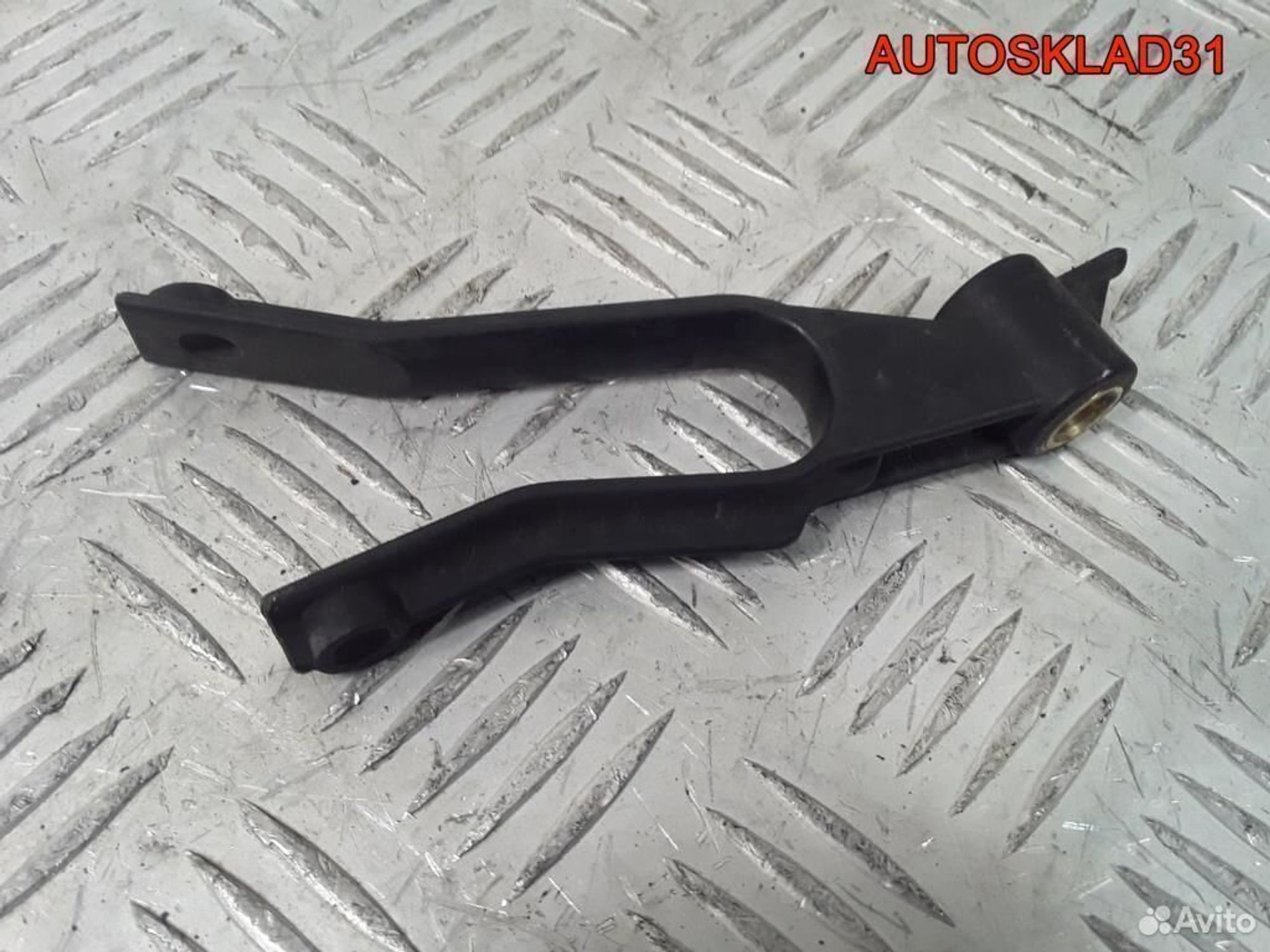 Кронштейн радиатора верхний Opel Astra H 13162131, 400 рублей, Дубовое