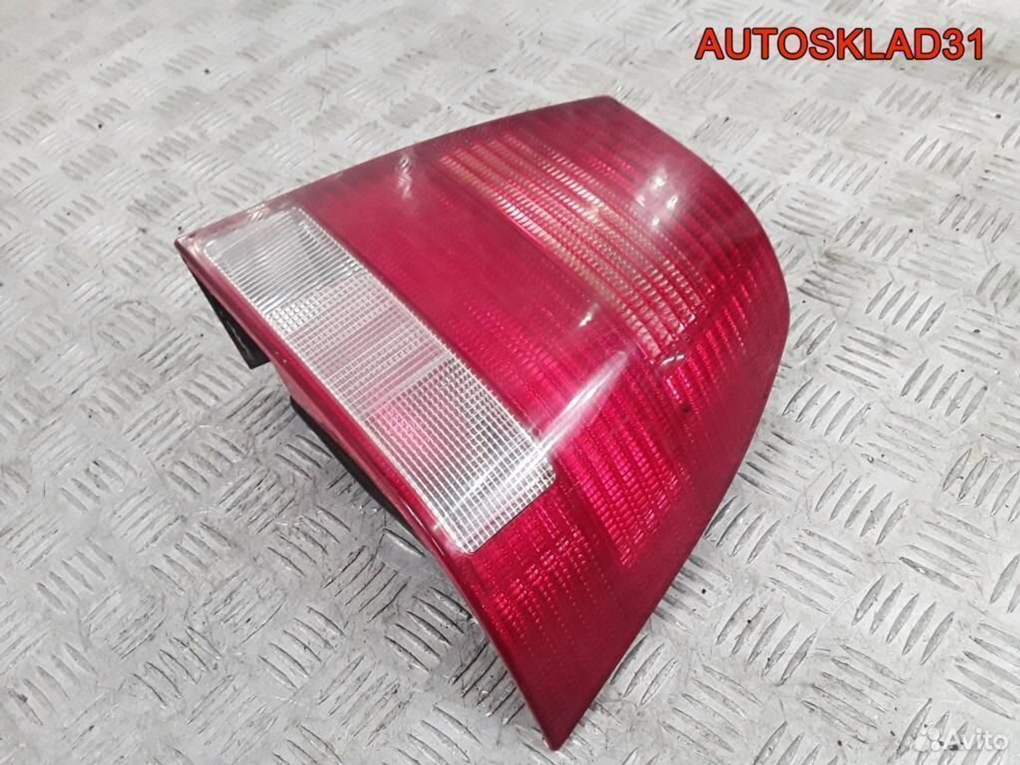 Фонарь задний правый Volkswagen Bora 1J5945096M, 1700 рублей, Дубовое