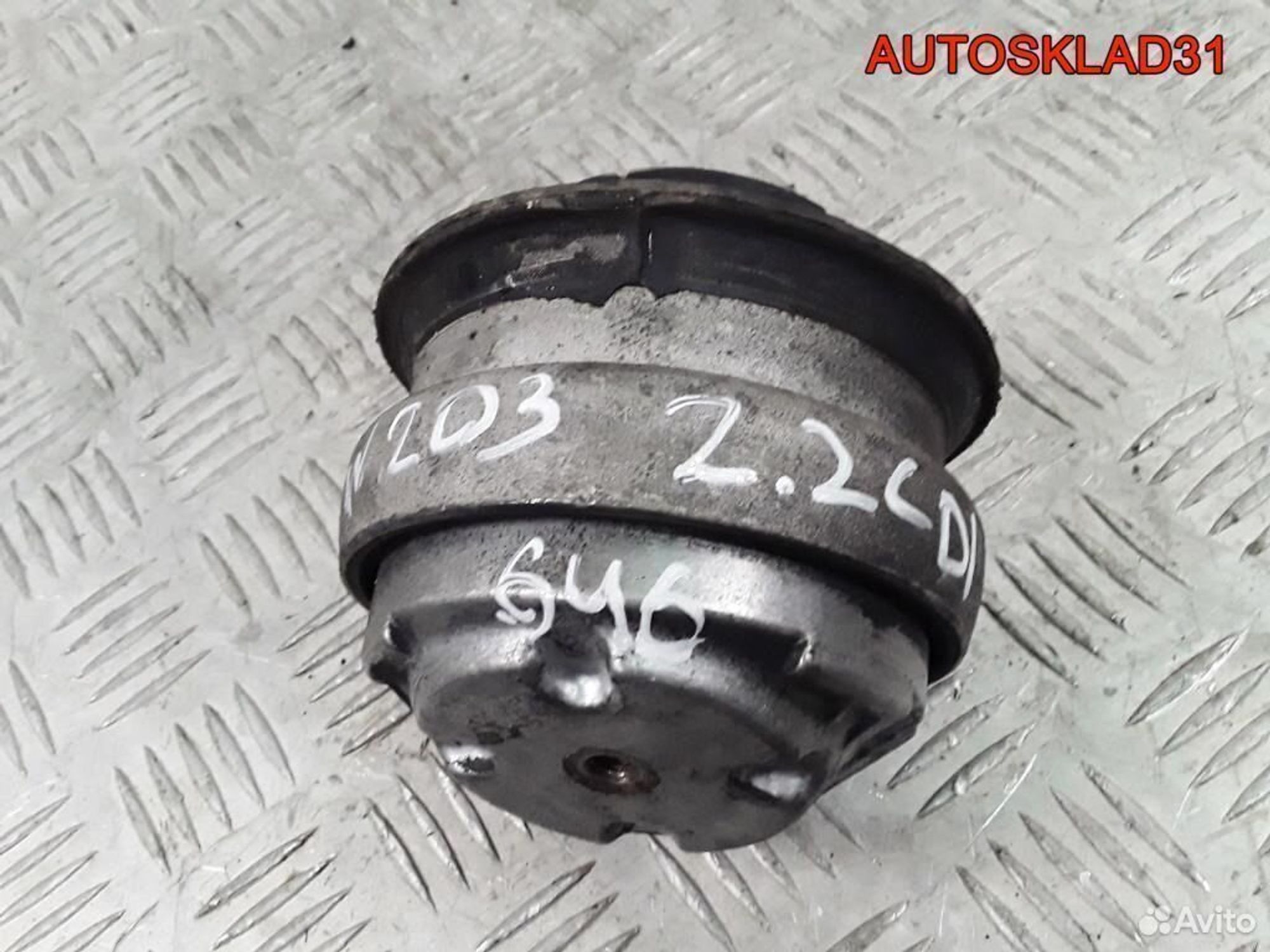 Опора двигателя Mercedes Benz W203 2,2 646 CDI, 2100 рублей, Дубовое