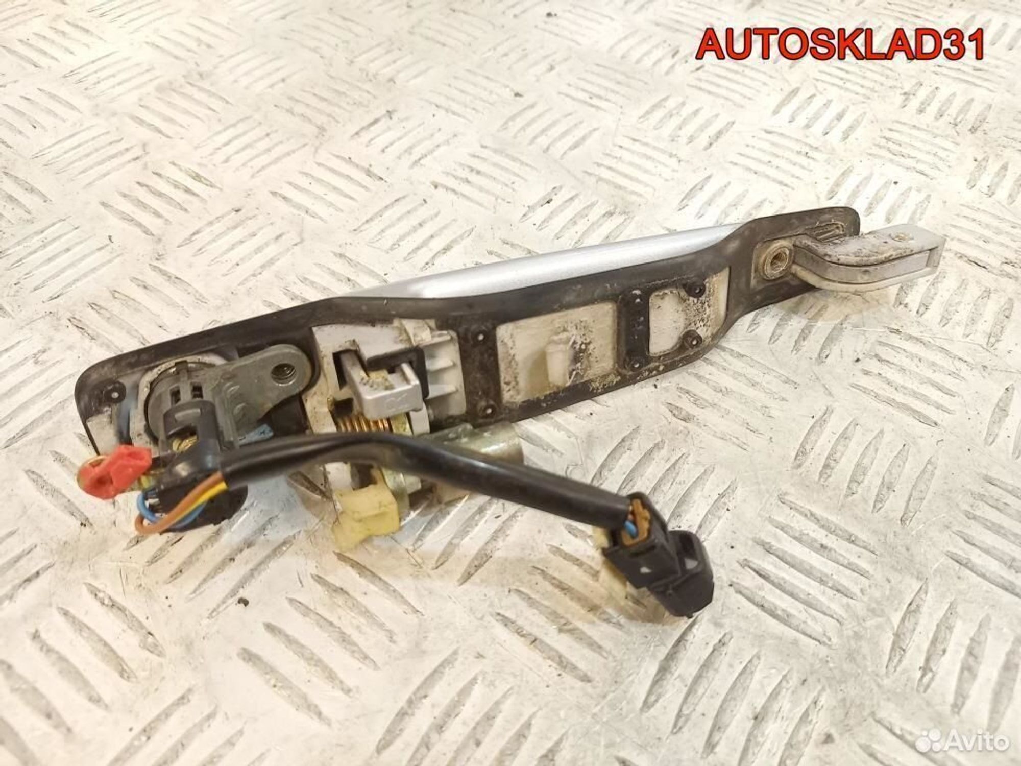 Ручка передняя правая Mitsubishi Lancer 9 MR646803, 2100 рублей, Дубовое