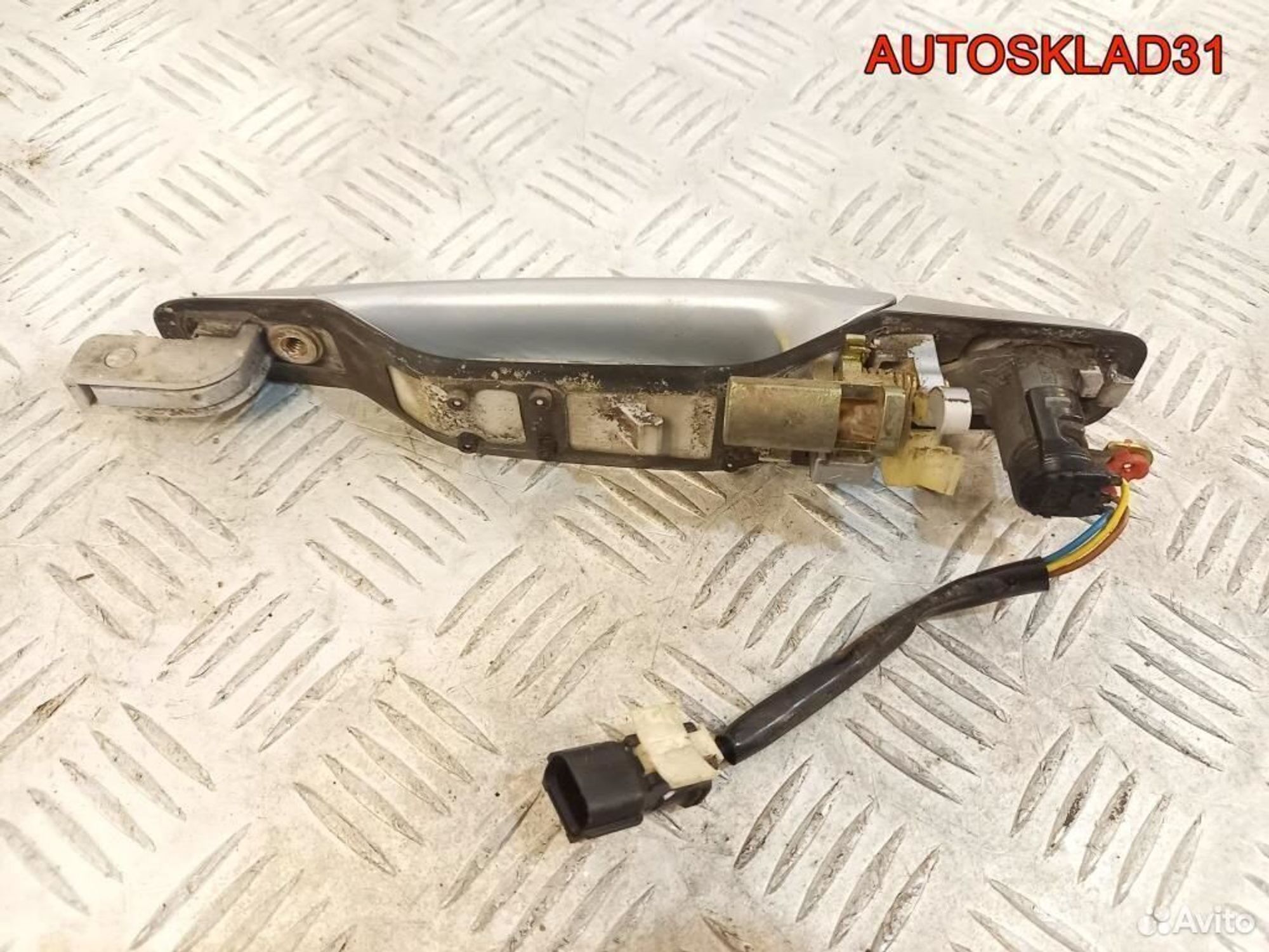 Ручка передняя правая Mitsubishi Lancer 9 MR646803, 2100 рублей, Дубовое