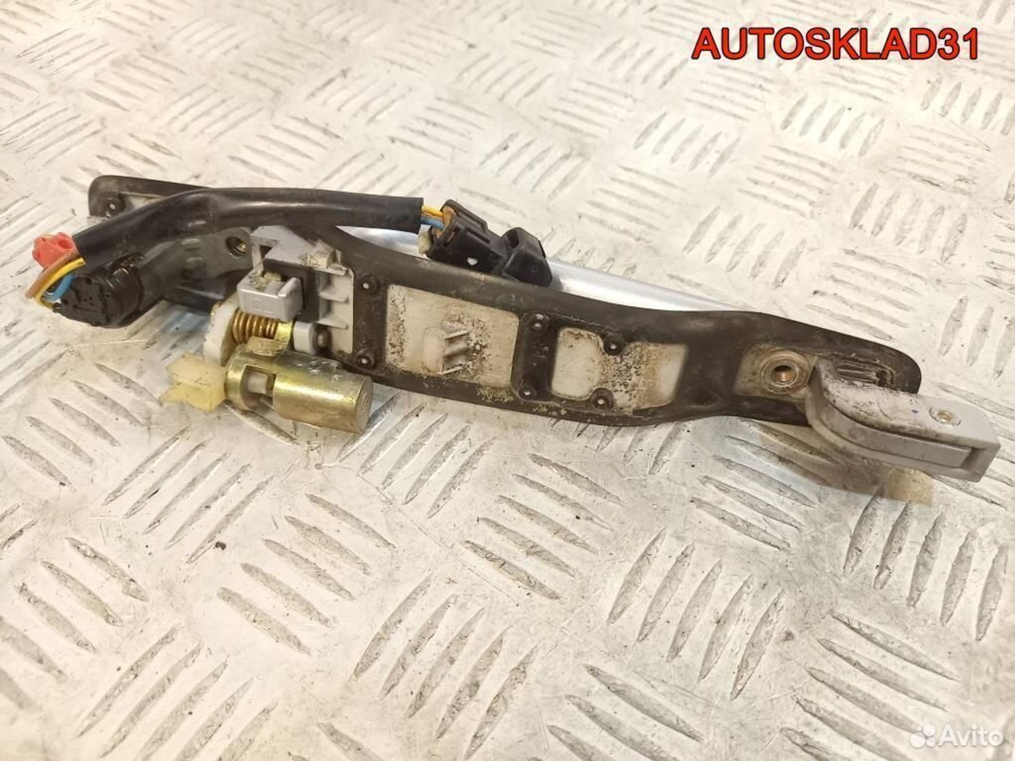 Ручка передняя правая Mitsubishi Lancer 9 MR646803, 2100 рублей, Дубовое